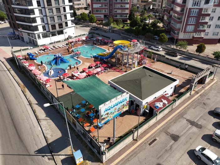 aquaparkta-yaz-keyfi-baska-6.jpeg
