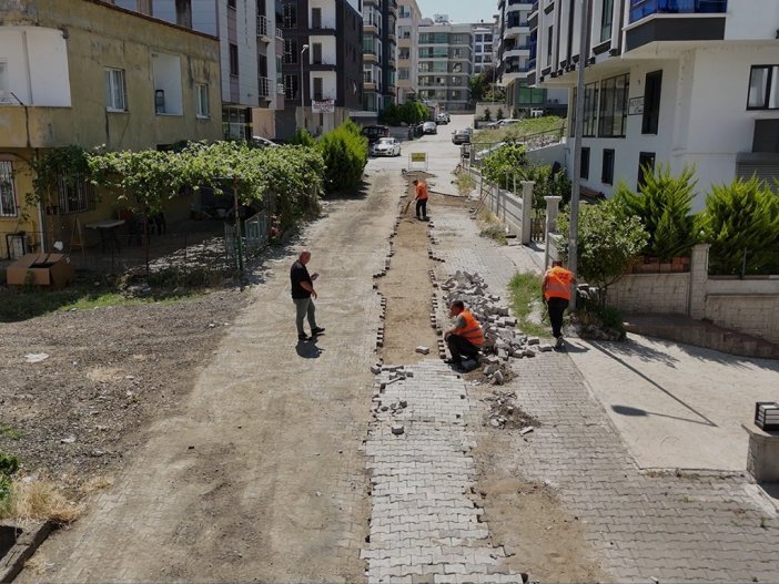 atakum-belediyesi-ekiplerinin-kesintisiz-yol-mesaisi-6.jpeg