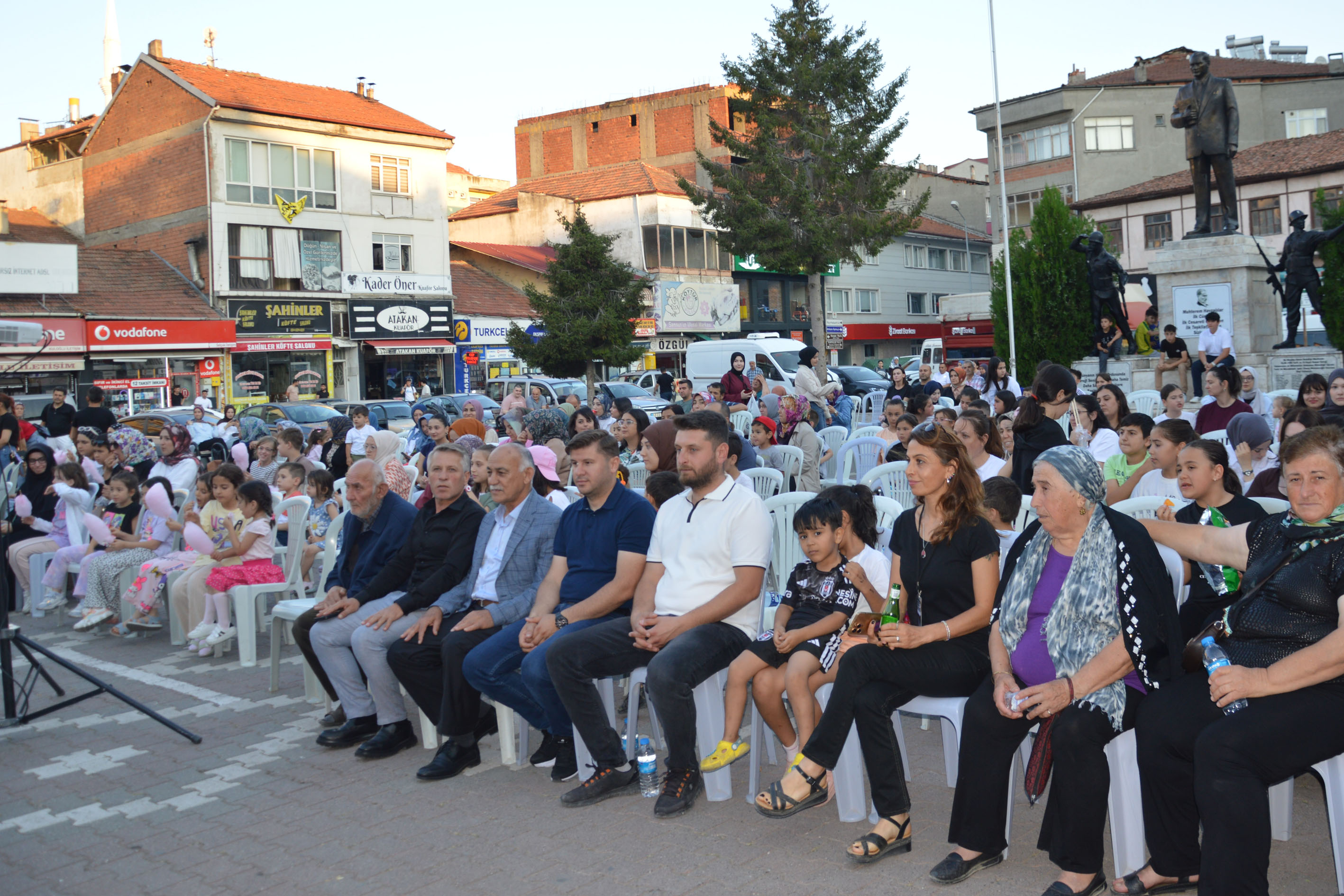 aa-20250718-38591981-38591979-gezen-sinema-havzada-cocuklarla-bulustu.jpg