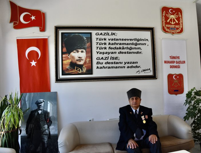 aa-20250720-38607903-38607896-kibris-baris-harekatinin-51-yili-kibrista-kulak-zarlari-zarar-goren-gazi-51-yildir-harekatin-izlerini-tasiyor.jpg