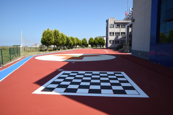 aa-20250724-38650507-38650505-omu-vakfi-koleji-spor-alanlarini-yeniledi.jpg