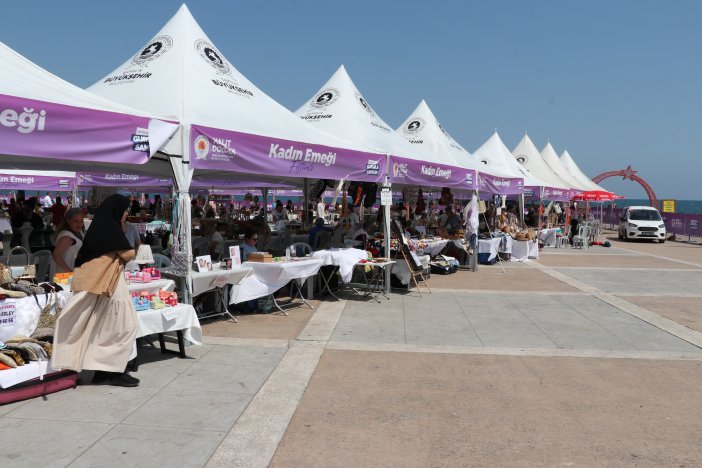 aa-20250728-38685437-38685423-samsunda-kadin-emegi-festivali-duzenlendi.jpg