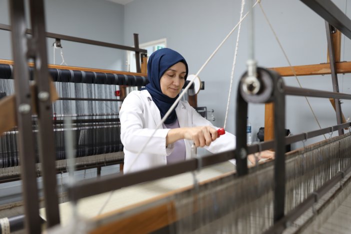 aa-20250815-38841573-38841572-kenevir-dokuma-gelenegi-samsunda-devam-ediyor.jpg