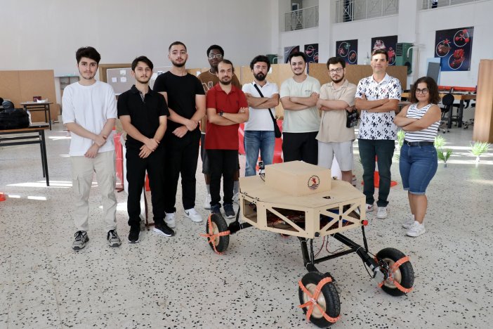 aa-20250901-38986347-38986344-gelecegin-muhendisleri-urettikleri-kara-araclariyla-teknofestte-derece-pesinde.jpg