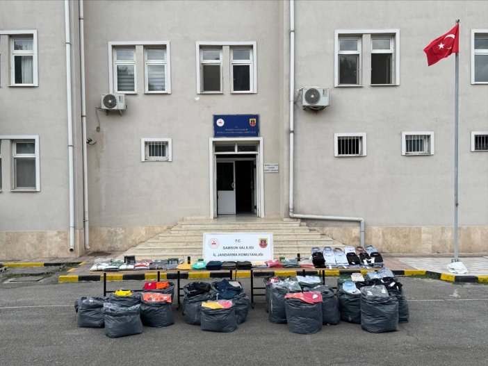 aa-20250903-39008140-39008139-samsunda-cok-sayida-sahte-markali-urun-ele-gecirildi.jpg