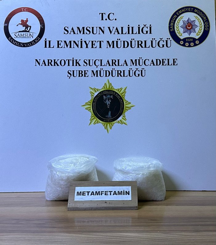 kiralik-otomobille-uyusturucu-sevkiyatin-896798-266421.jpg