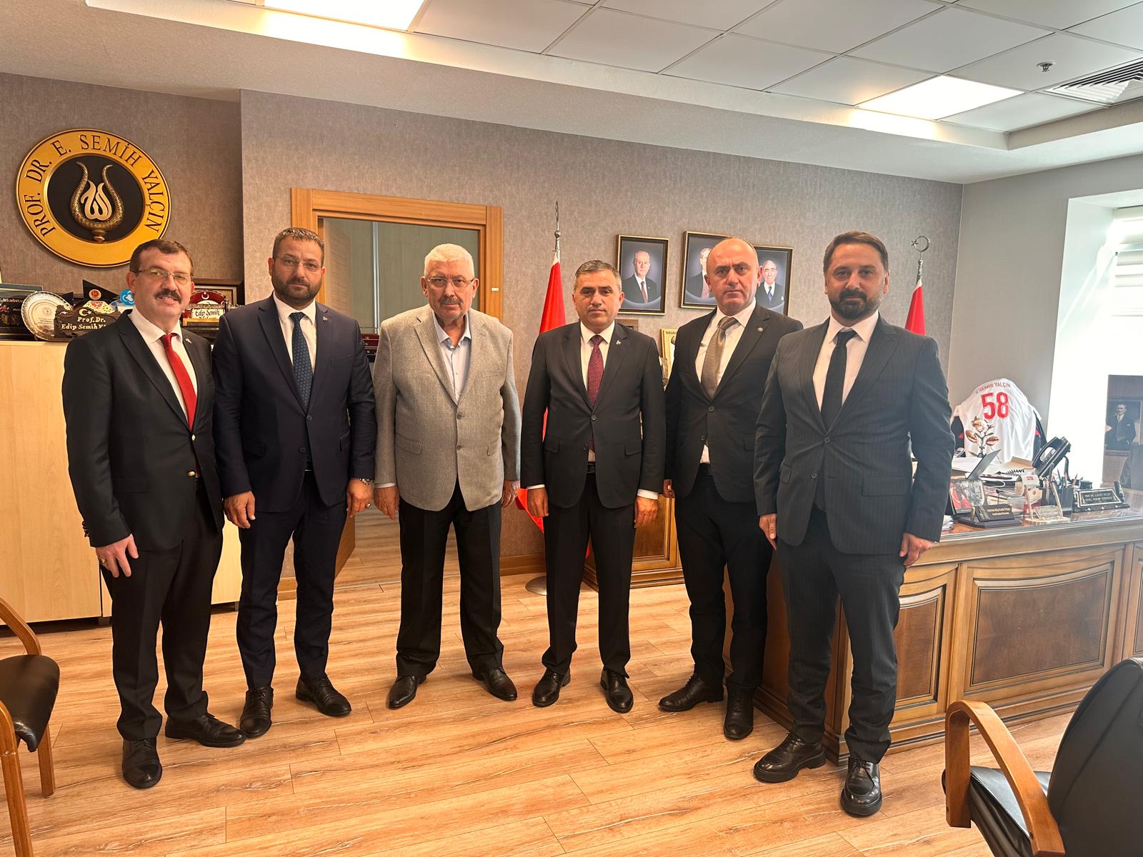 aa-20250908-39059640-39059636-mhp-samsun-il-baskani-mucur-mhp-genel-baskani-bahceliyi-ziyaret-etti.jpg