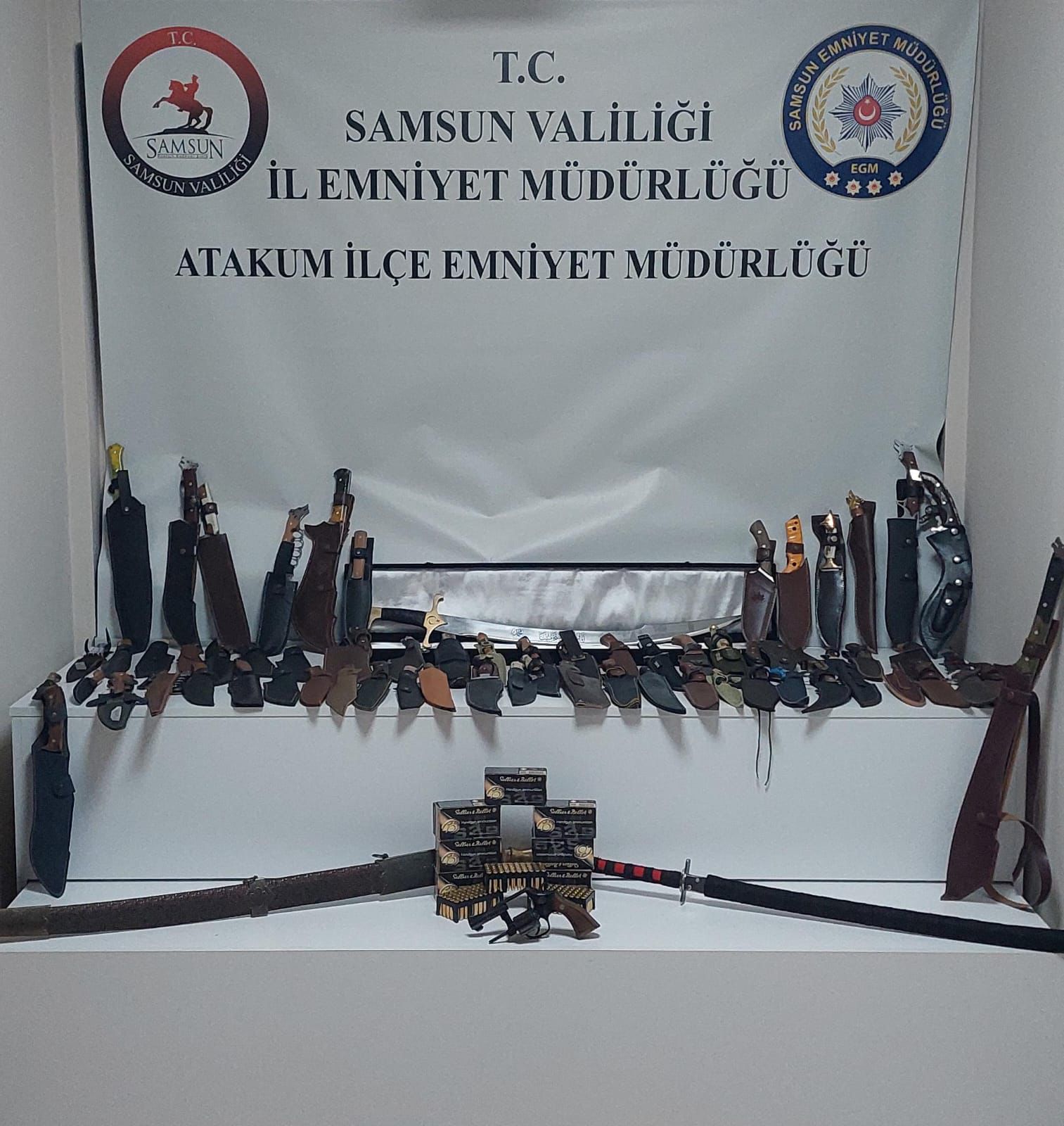aa-20250912-39093195-39093194-samsunda-kacak-silah-operasyonunda-1-zanli-yakalandi.jpg