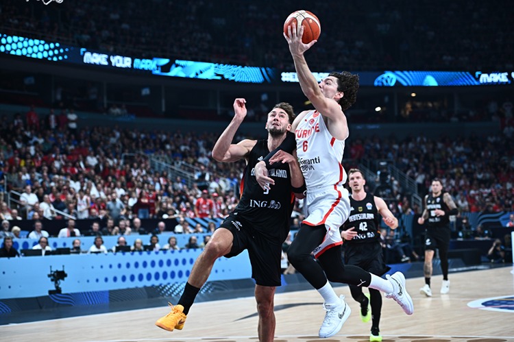 burak-yilmaz-2025-eylul-new-folder-13-aa-39114418.jpg
