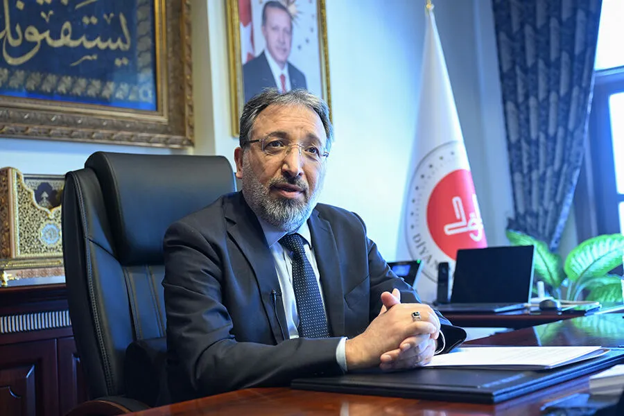 20250301-prof-dr-safi-arpagus-1.webp