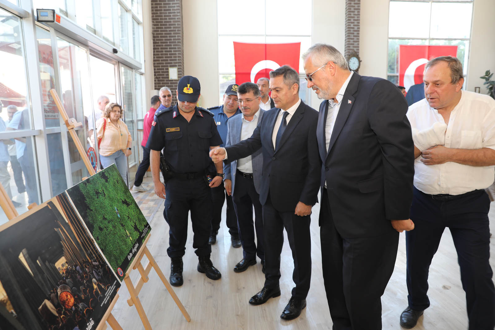 aa-20250918-39153386-39153384-bafrada-doga-ve-yasam-fotograf-yarismasinin-odulleri-sahiplerini-buldu.jpg