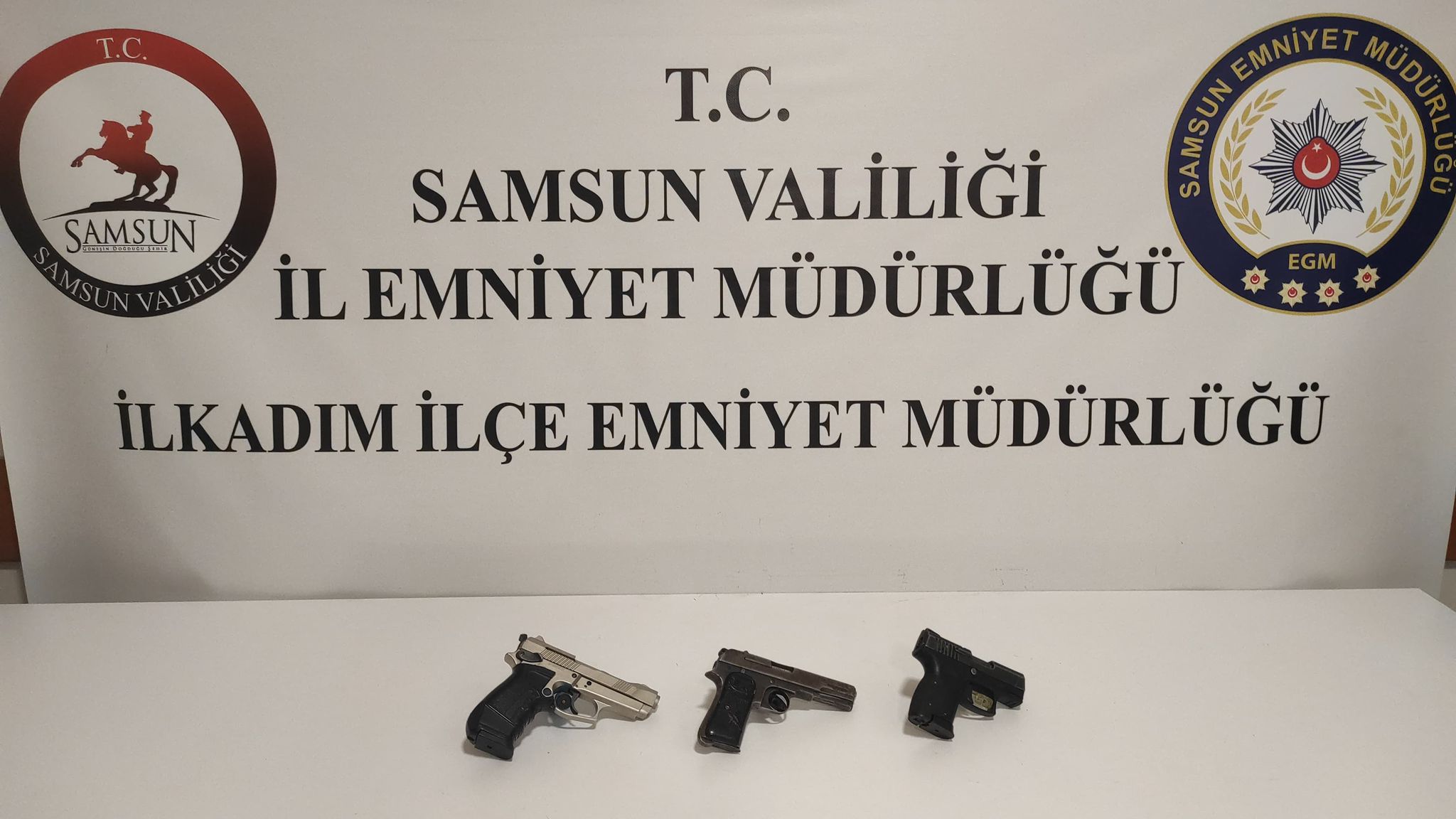 aa-20250920-39171151-39171150-samsunda-kacakcilikla-mucadele-kapsaminda-4-zanli-yakalandi.jpg