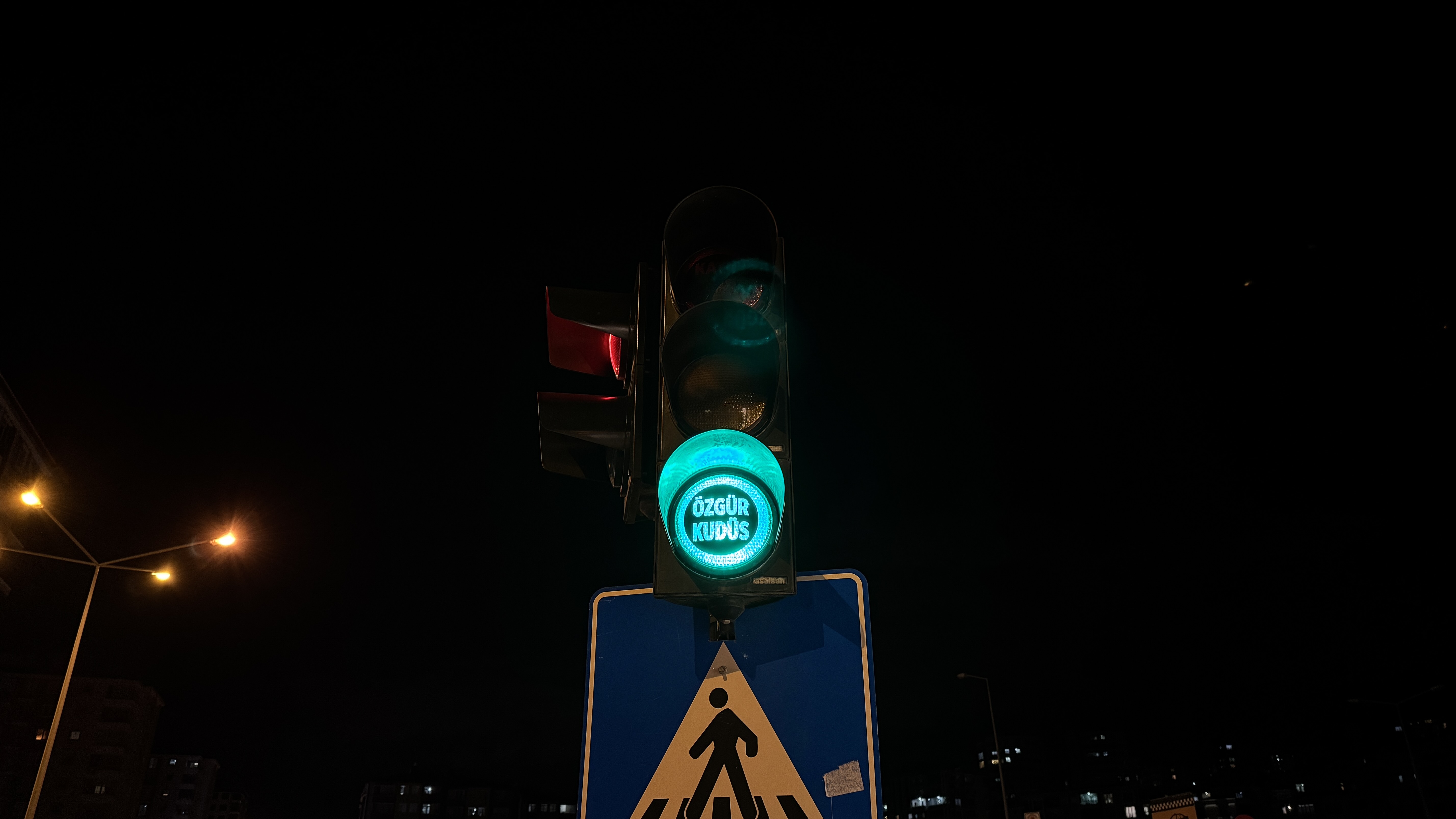 aa-20250920-39177395-39177394-samsunda-israil-trafik-isiklariyla-protesto-edildi.jpg