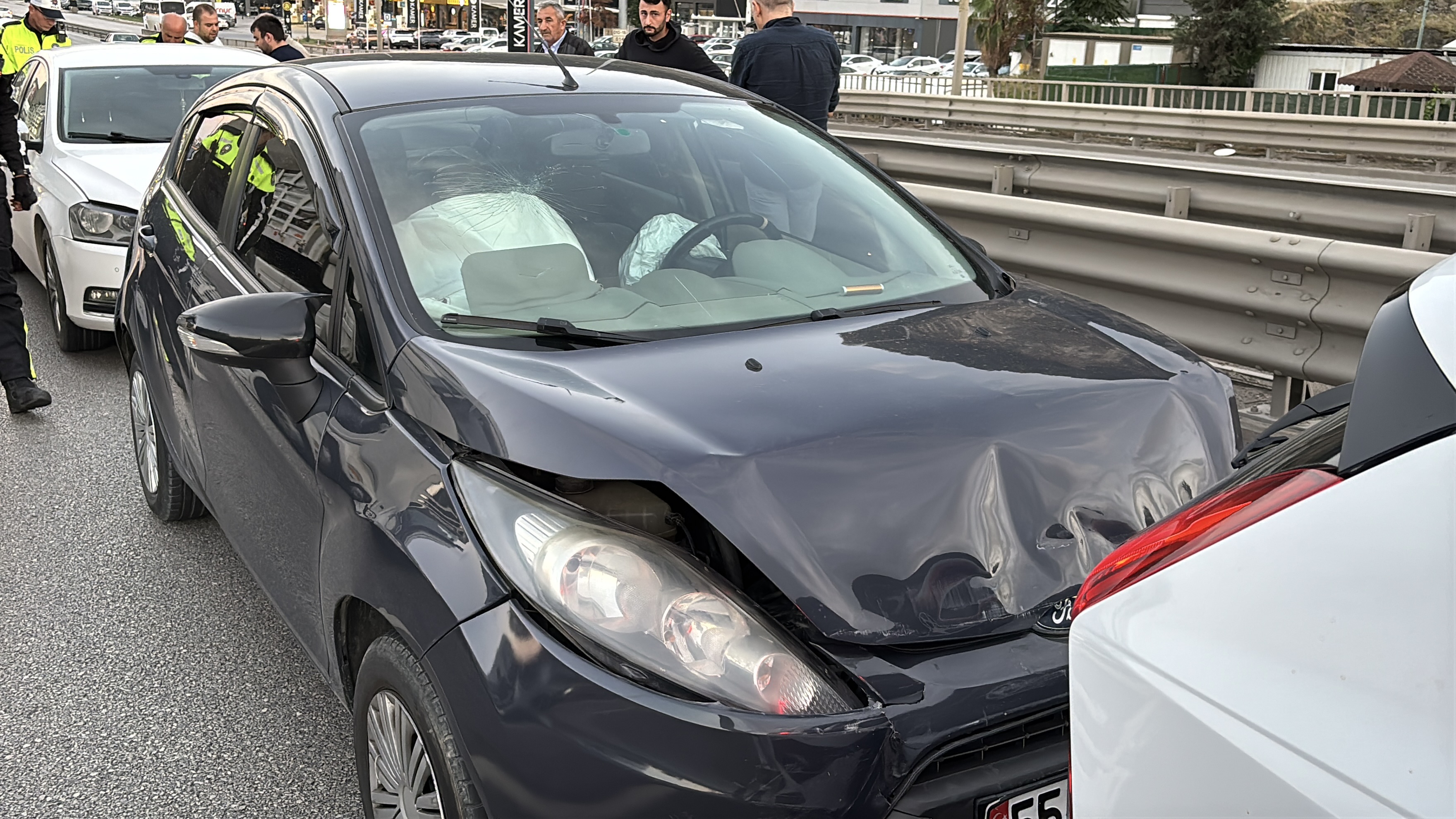 aa-20250922-39196046-39196045-samsunda-7-aracin-karistigi-zincirleme-trafik-kazasi-meydana-geldi.jpg