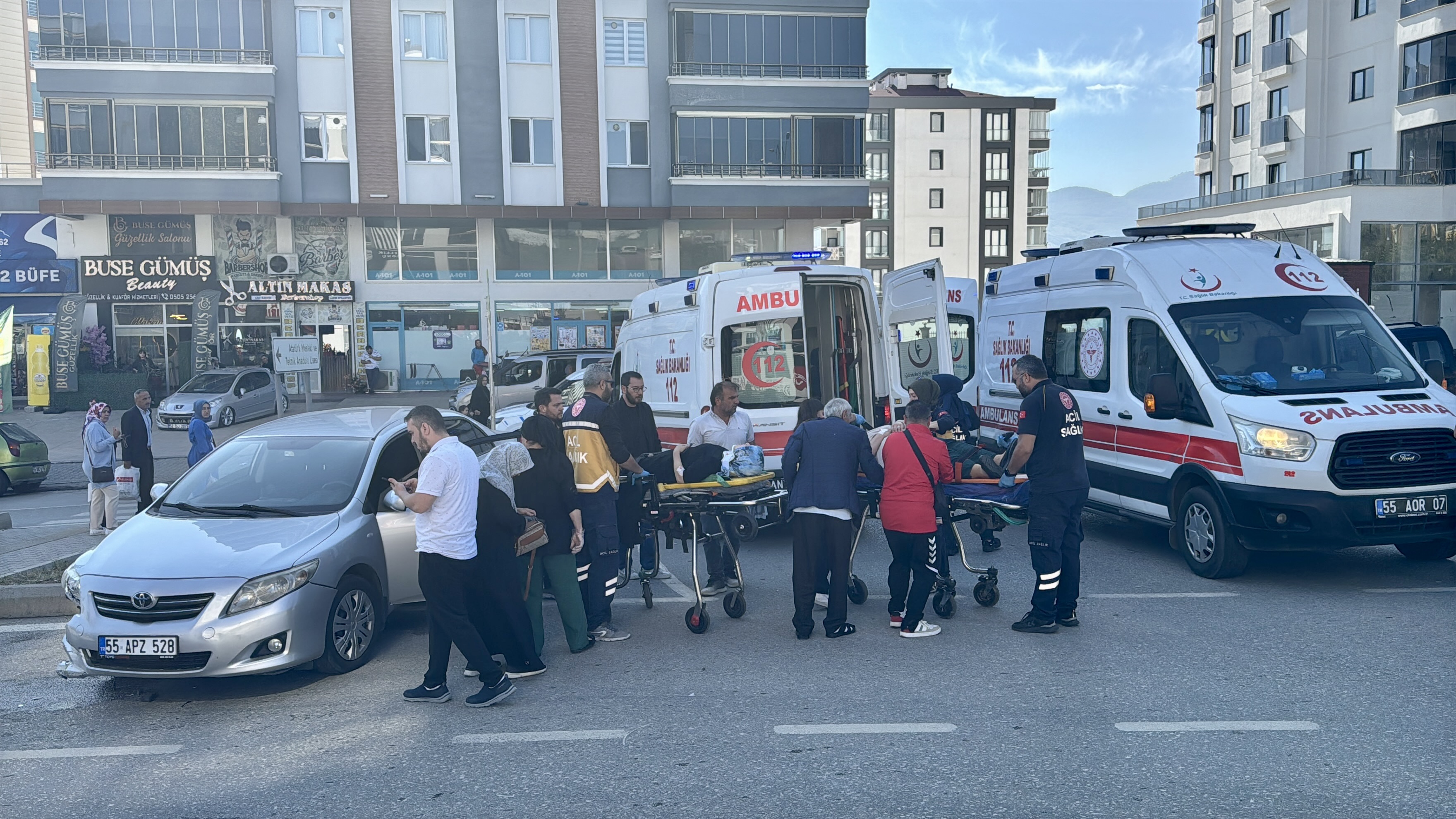 aa-20250924-39211347-39211346-samsunda-iki-otomobilin-carpistigi-kazada-2-kisi-yaralandi.jpg