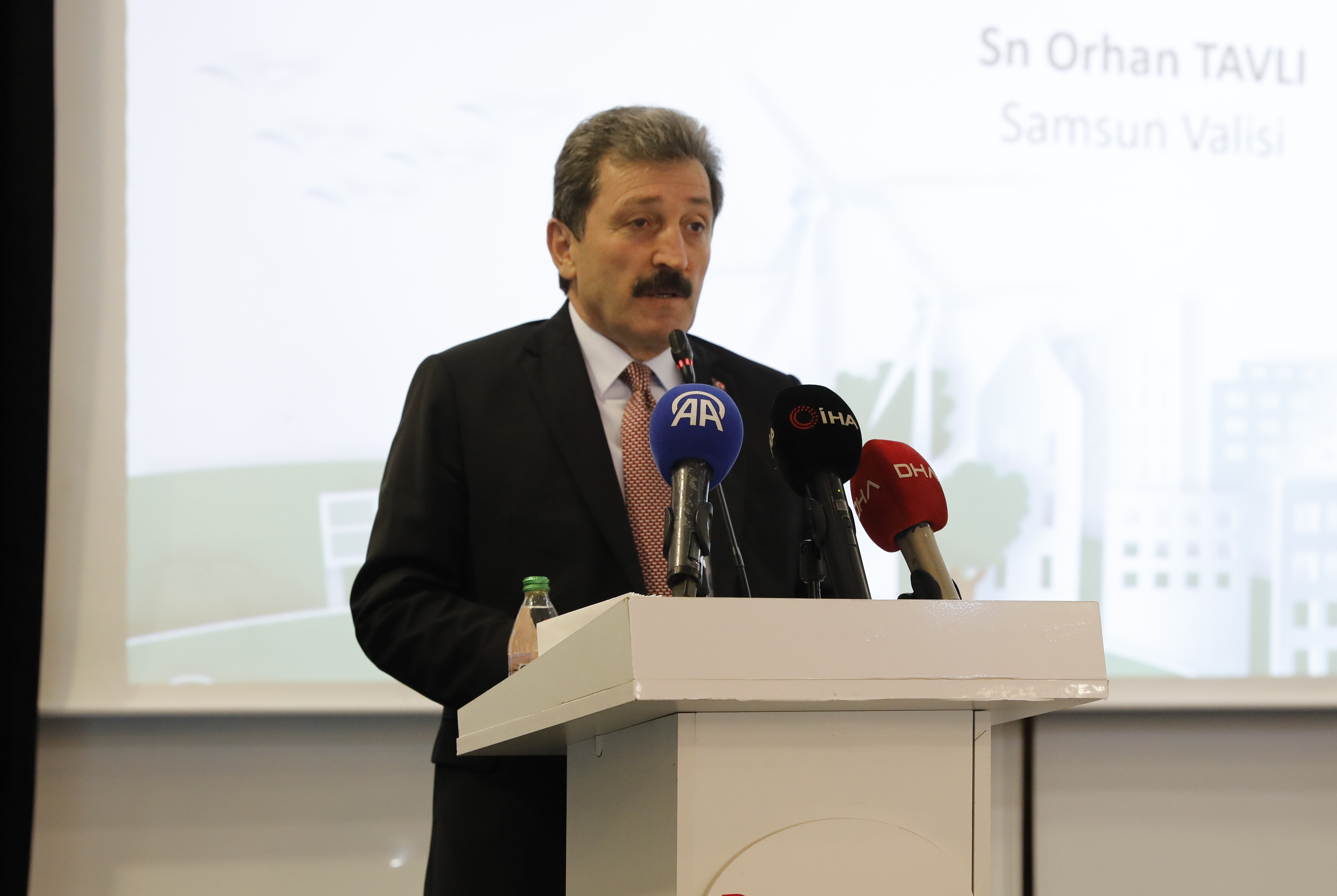 aa-20250925-39223368-39223366-samsunda-binalarda-enerji-verimliligi-bolgesel-semineri-duzenlendi.jpg