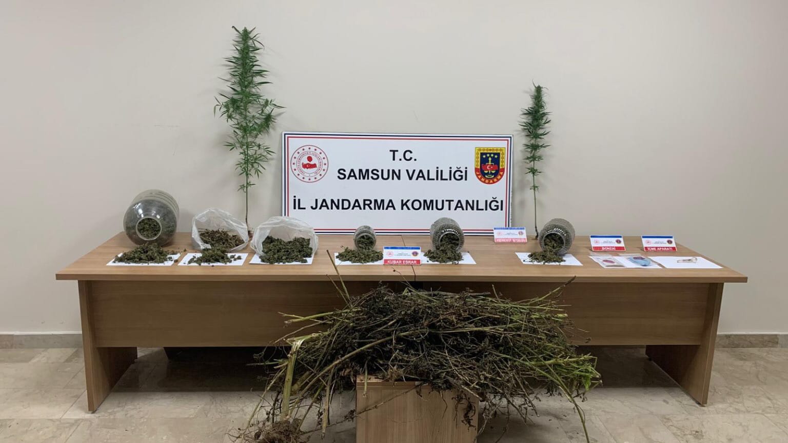 aa-20250925-39224664-39224663-samsunda-uyusturucu-operasyonunda-1-supheli-yakalandi.jpg