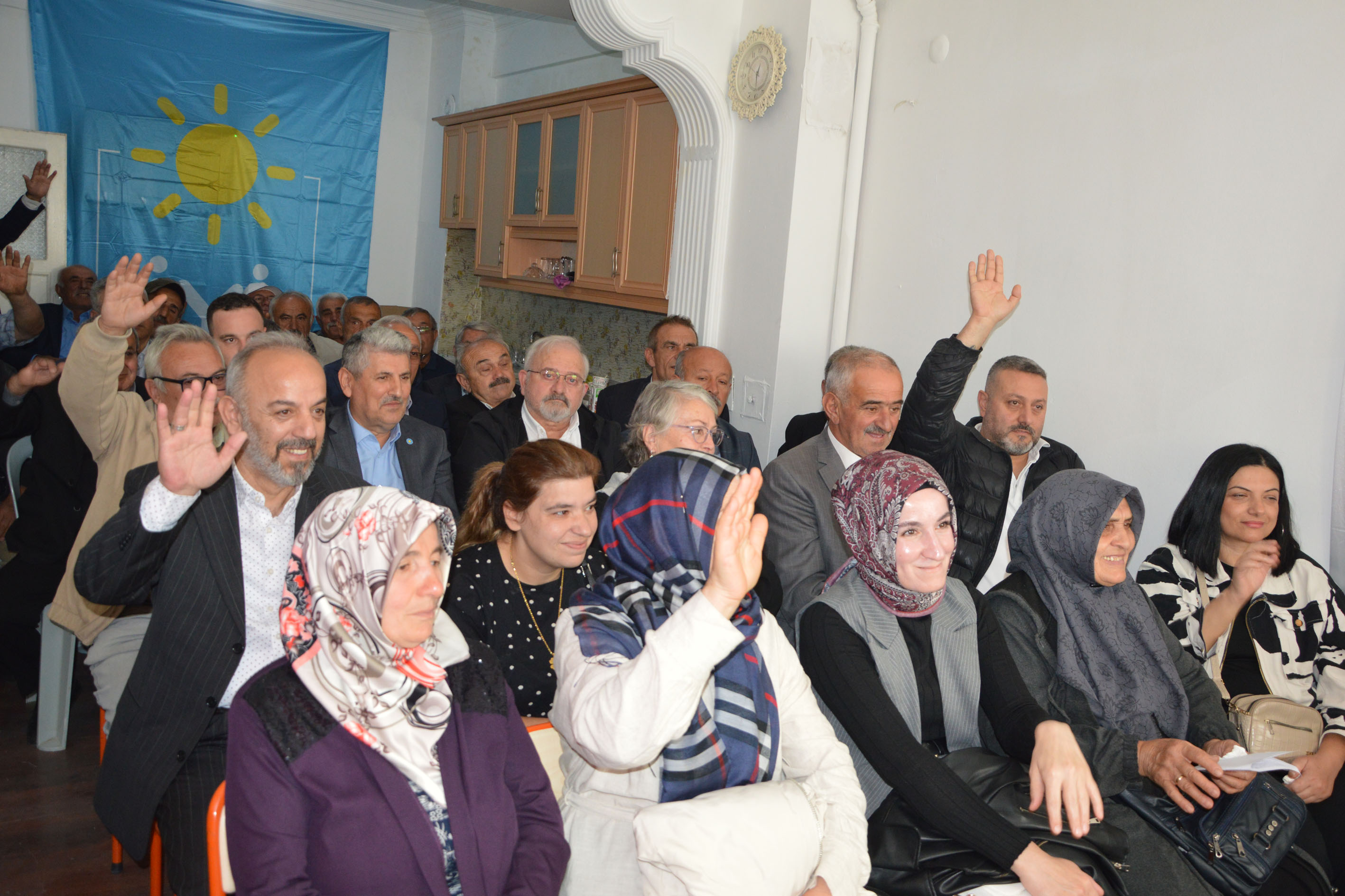 aa-20250928-39251142-39251141-iyi-parti-havza-ilce-baskanligina-sayim-caliskan-yeniden-secildi.jpg