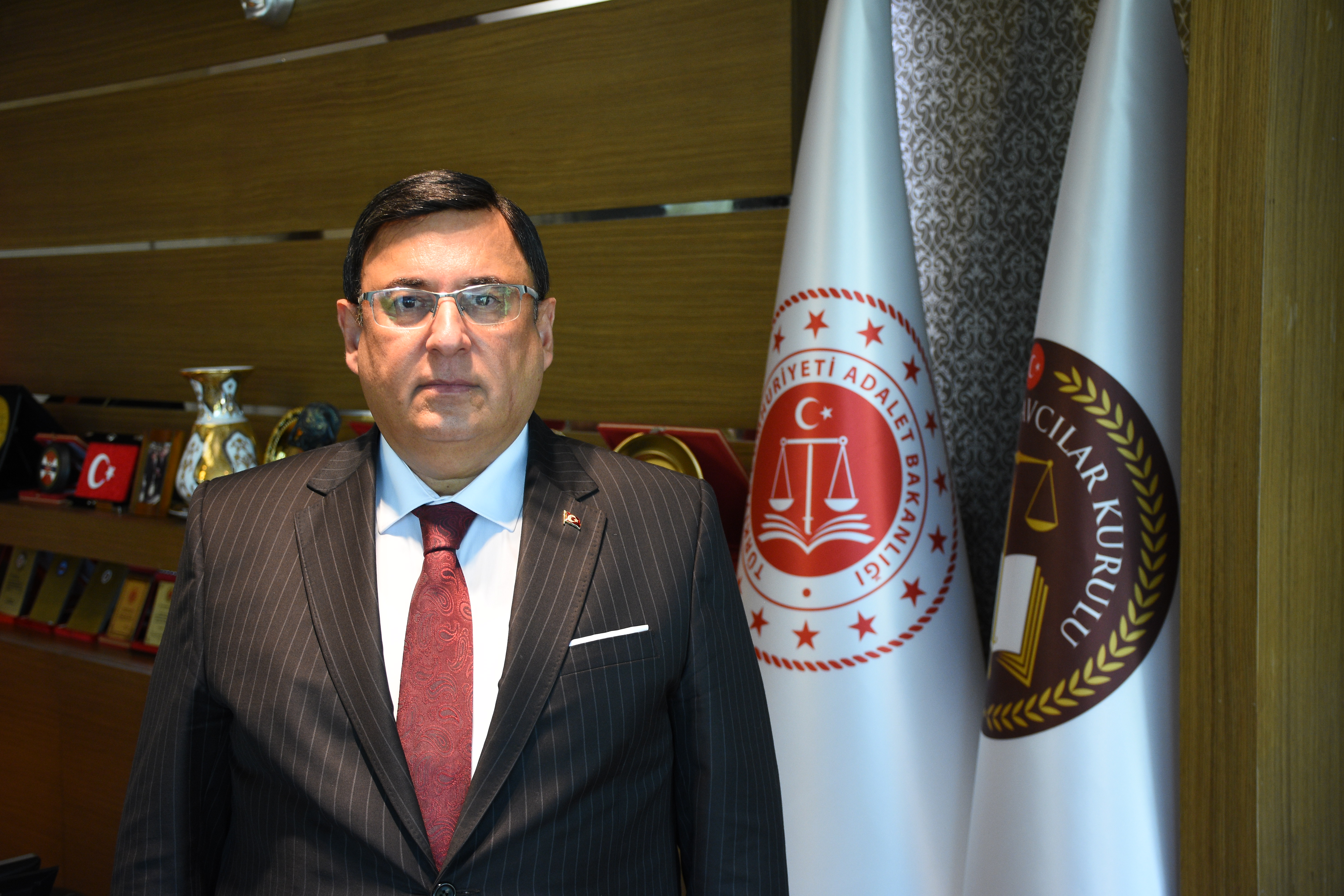 aa-20251009-39354220-39354212-turkiyede-adliye-binalarinda-ilk-gunes-enerji-santrali-samsunda-kuruldu.jpg