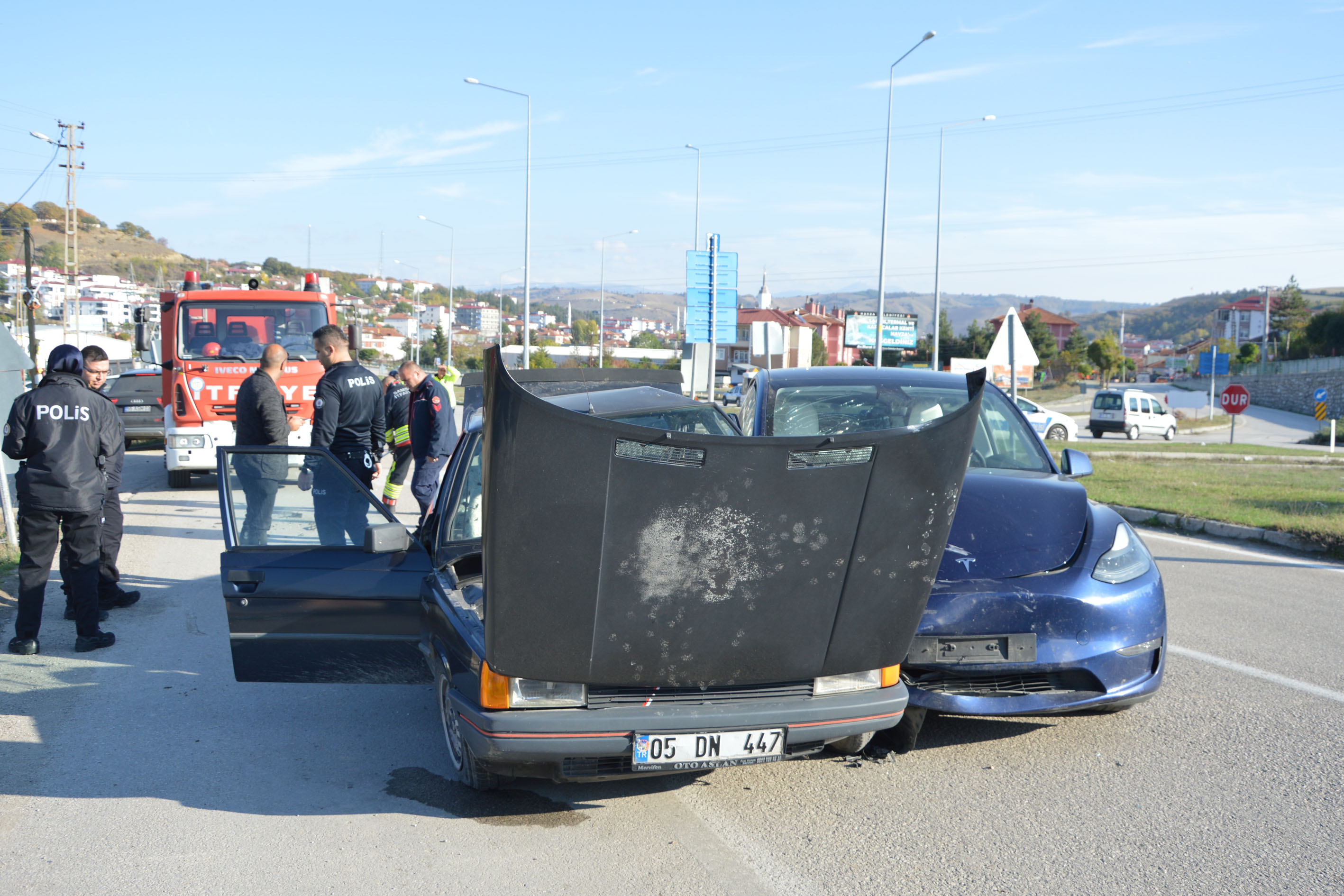 aa-20251021-39478628-39478626-samsunda-iki-otomobilin-karistigi-kazada-1-kisi-yaralandi.jpg
