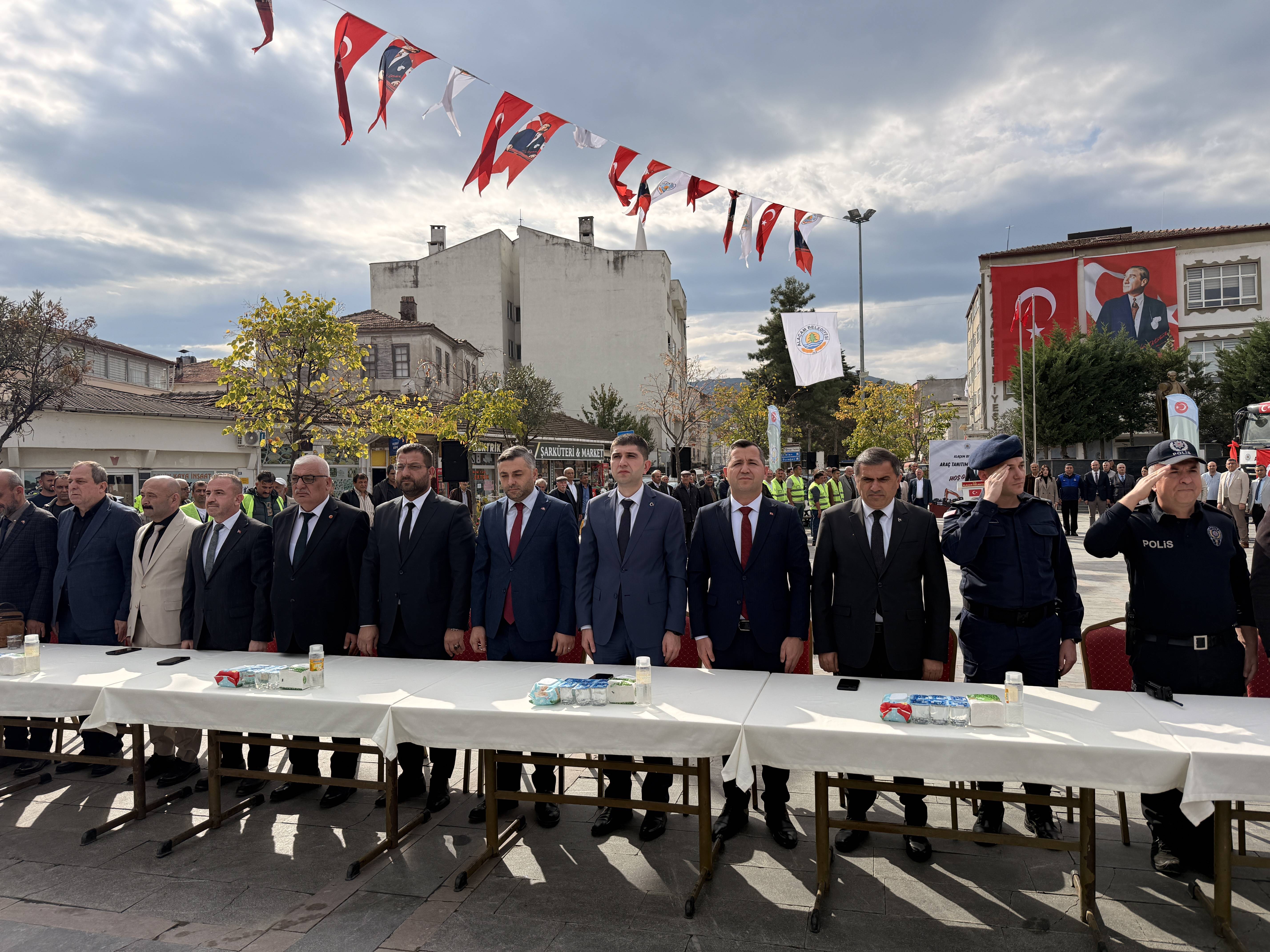 aa-20251022-39486827-39486826-alacam-belediyesi-arac-filosuna-10-yeni-arac-ekledi.jpg