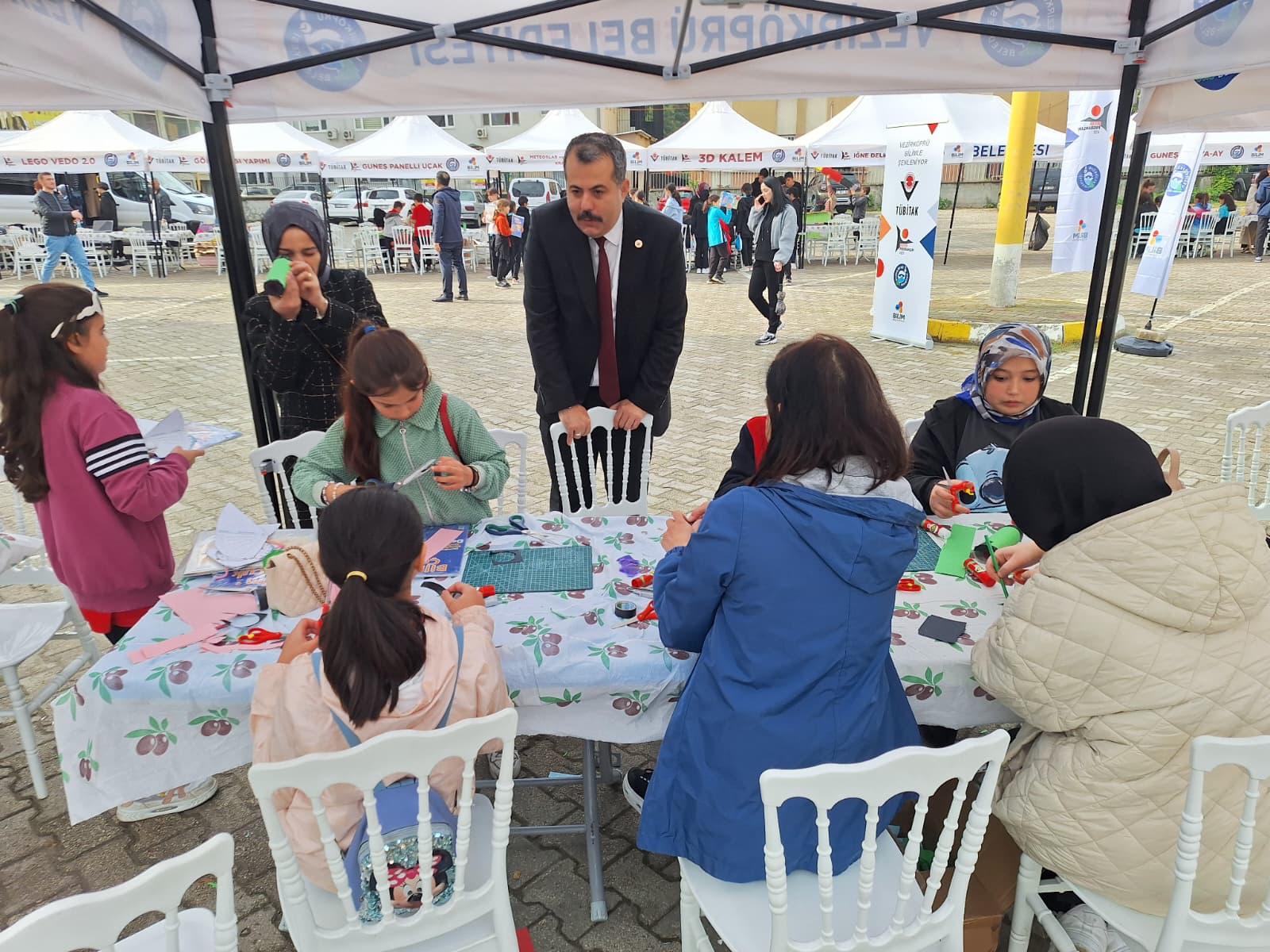 aa-20251023-39499870-39499867-vezirkopru-bilimle-senleniyor-etkinligi-basladi.jpg
