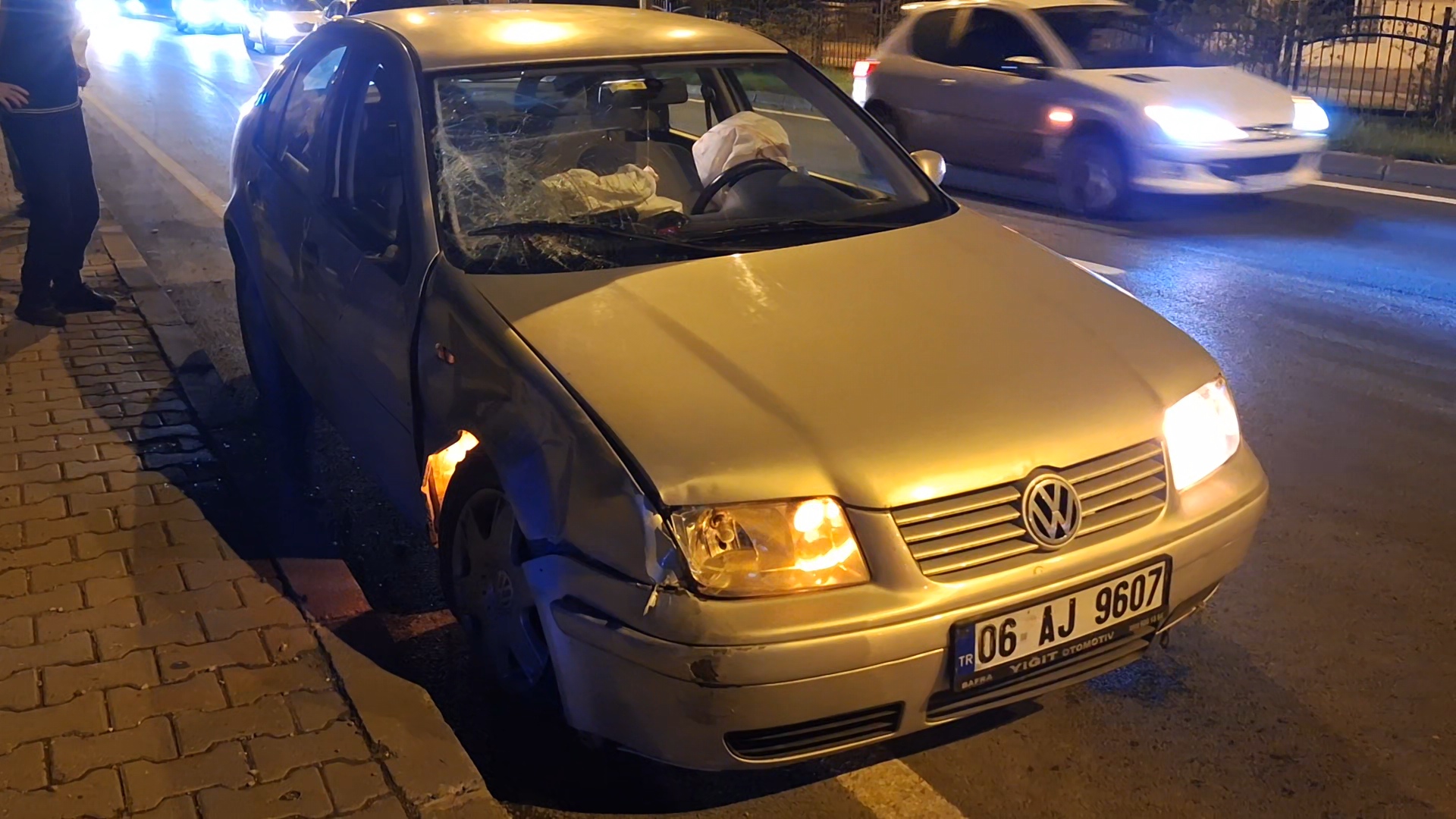 aa-20251024-39511459-39511456-samsunda-otomobilin-carptigi-elektrikli-bisikletteki-2-cocuk-yaralandi.jpg