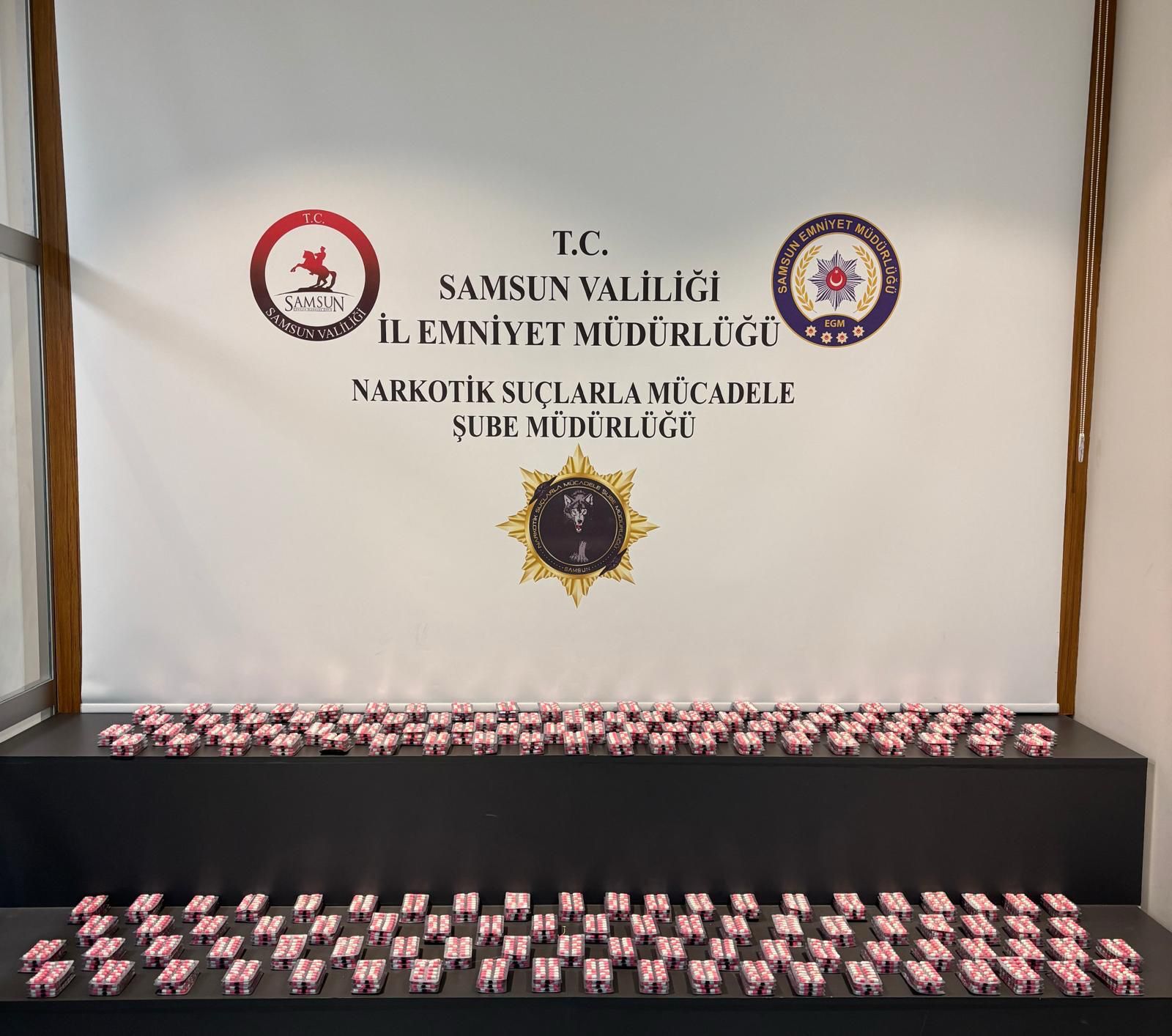 aa-20251027-39532849-39532848-samsunda-uyusturucu-operasyonunda-6-bin-170-sentetik-ecza-ele-gecirildi.jpg