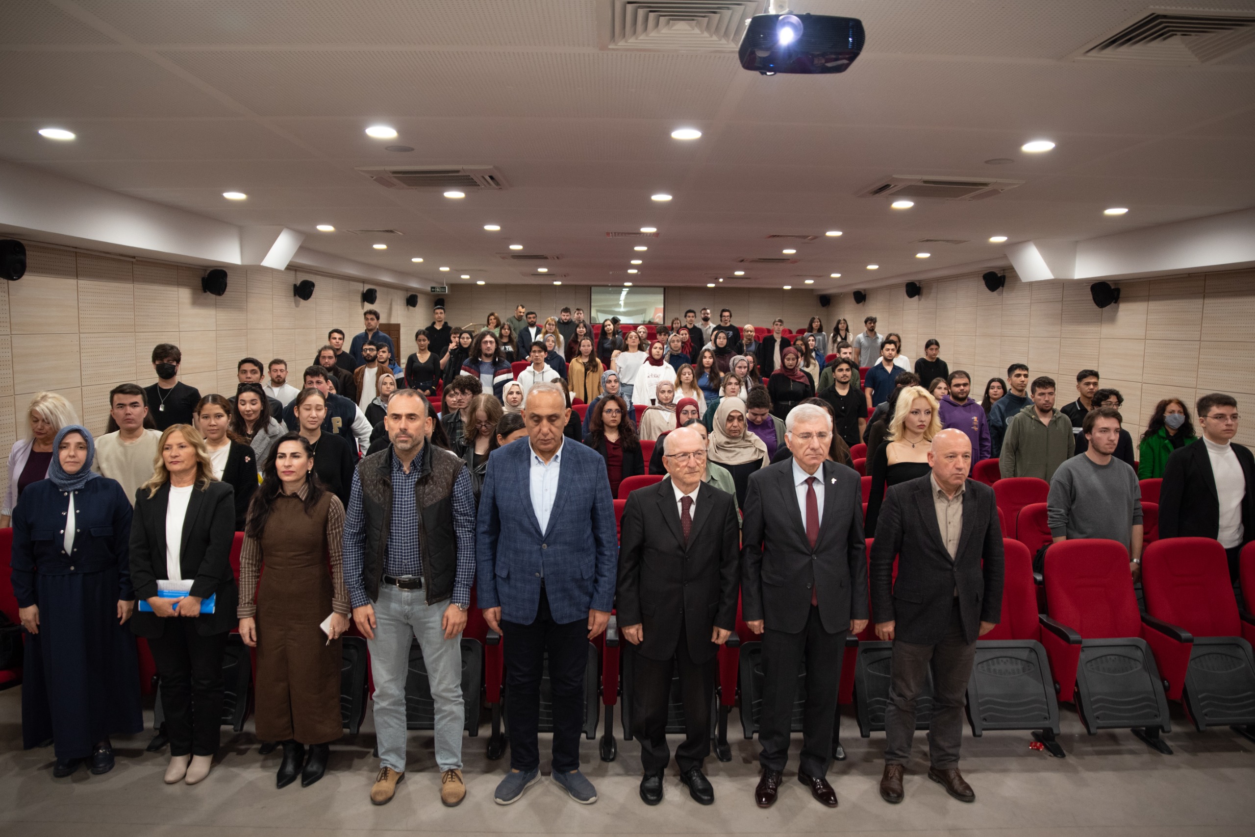 aa-20251027-39535441-39535435-samsunda-imparatorluktan-cumhuriyete-egitim-konferansi-gerceklestirildi.jpg