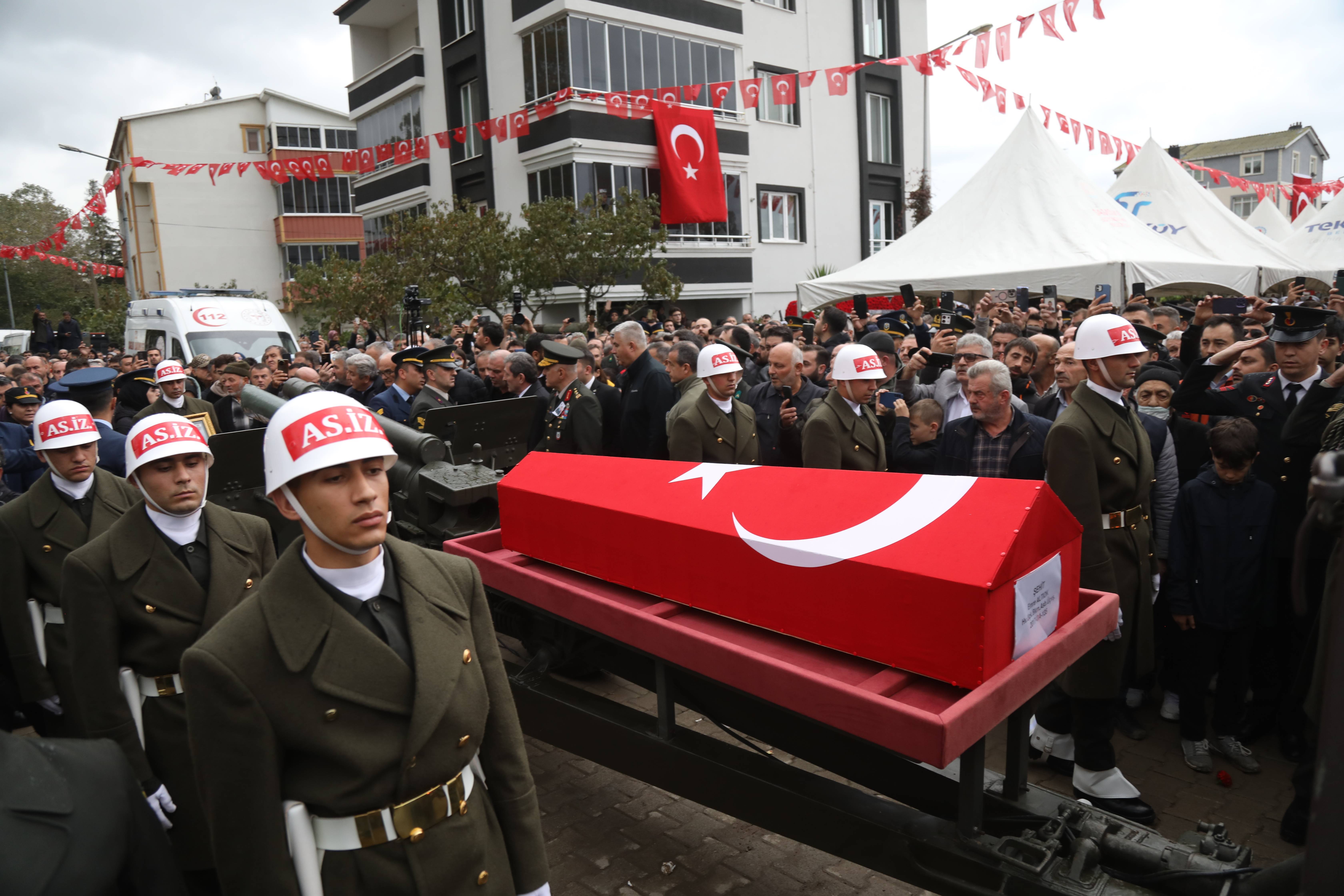aa-20251114-39708082-39708077-turkiye-sehitlerini-ugurluyor.jpg
