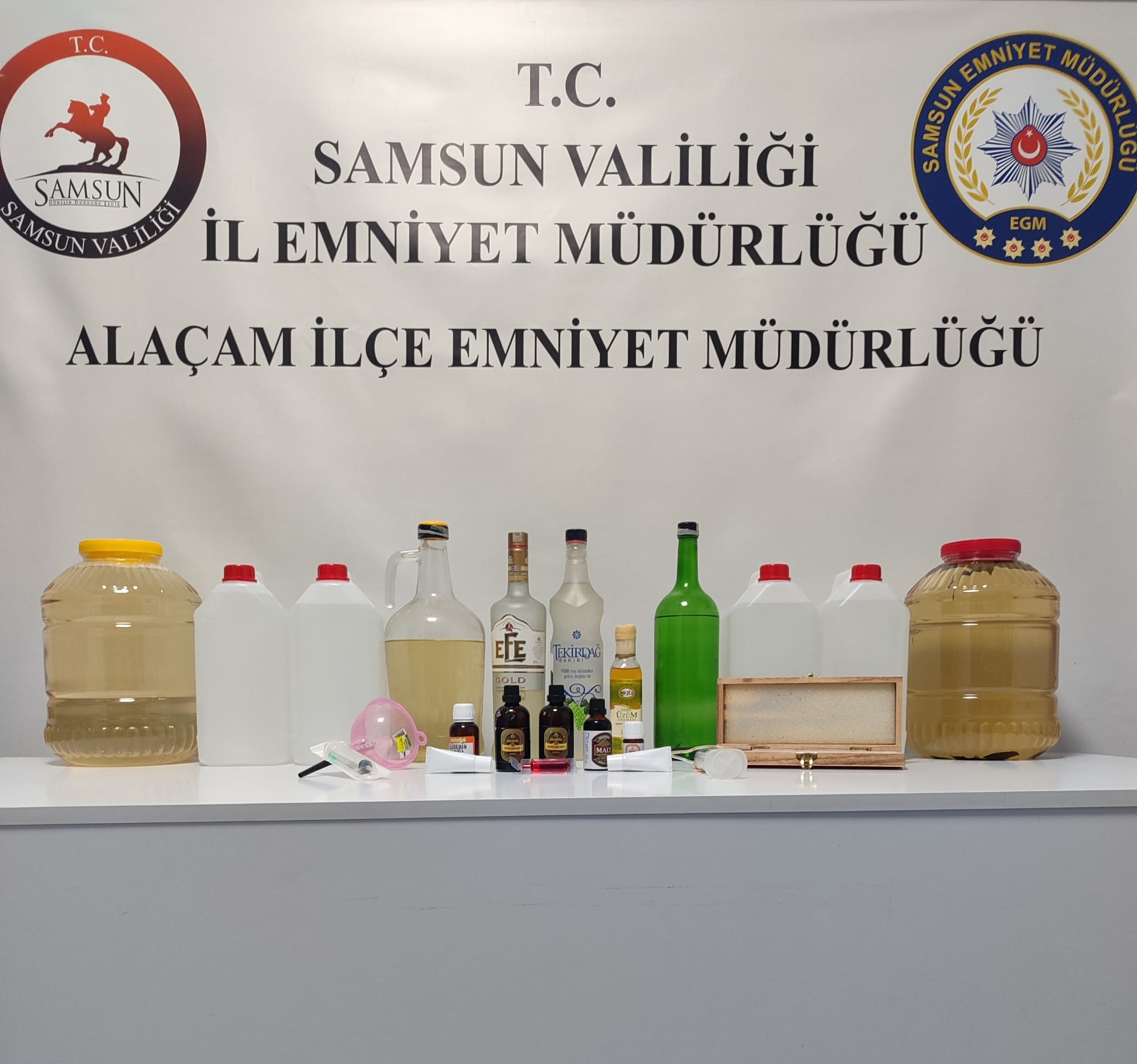 samsunda-kacak-alkol-operasyonu-1068054-316936.jpg