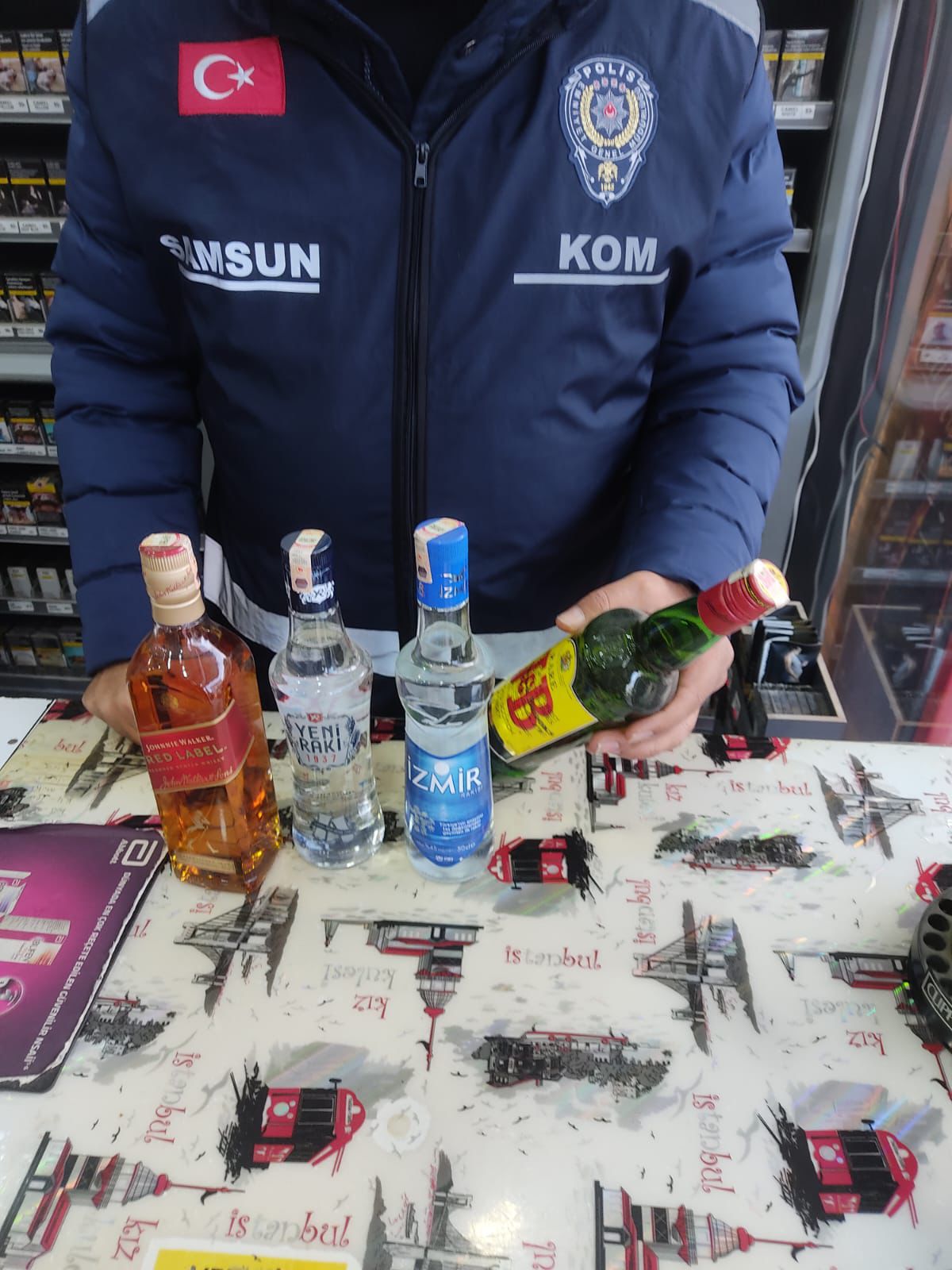 aa-20251228-40098739-40098737-samsunda-yilbasi-oncesi-alkollu-icki-satis-noktalari-denetlendi.jpg