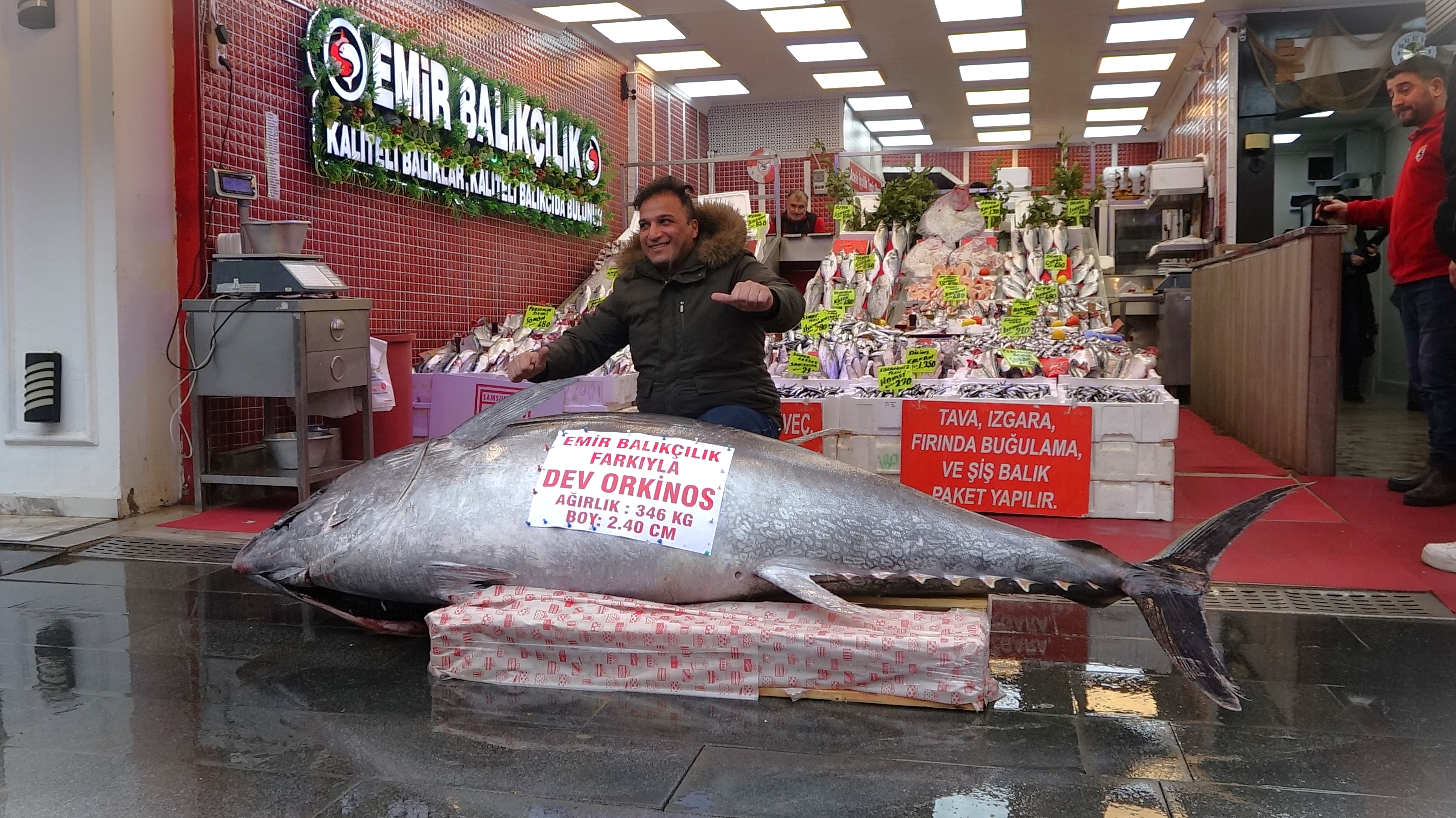 duzcede-avlanan-346-kiloluk-orkinos-sa-1090857-323841.jpg