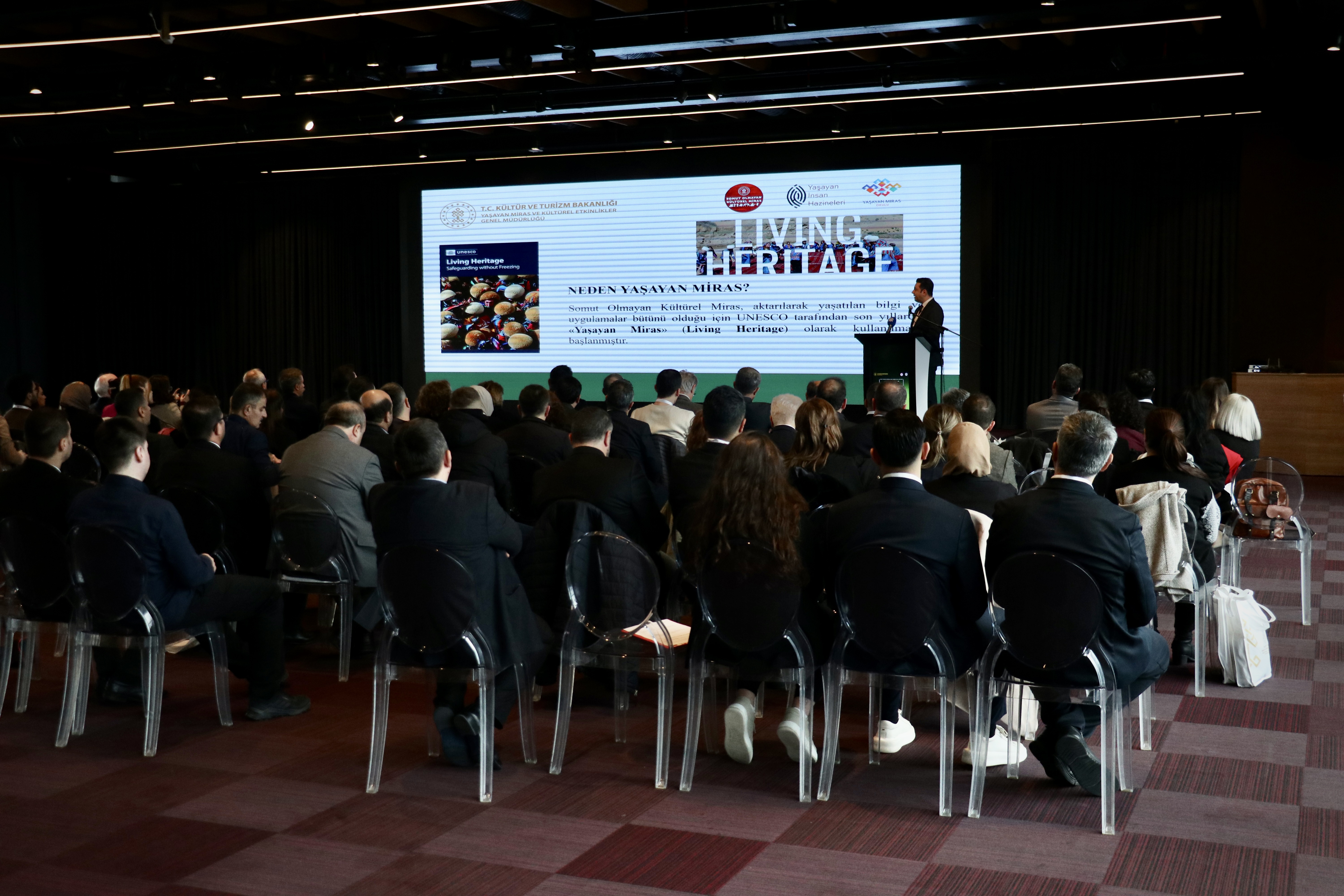 aa-20260203-40450481-40450480-samsunda-somut-olmayan-kulturel-miras-ulusal-envanteri-toplantisi-duzenlendi.jpg