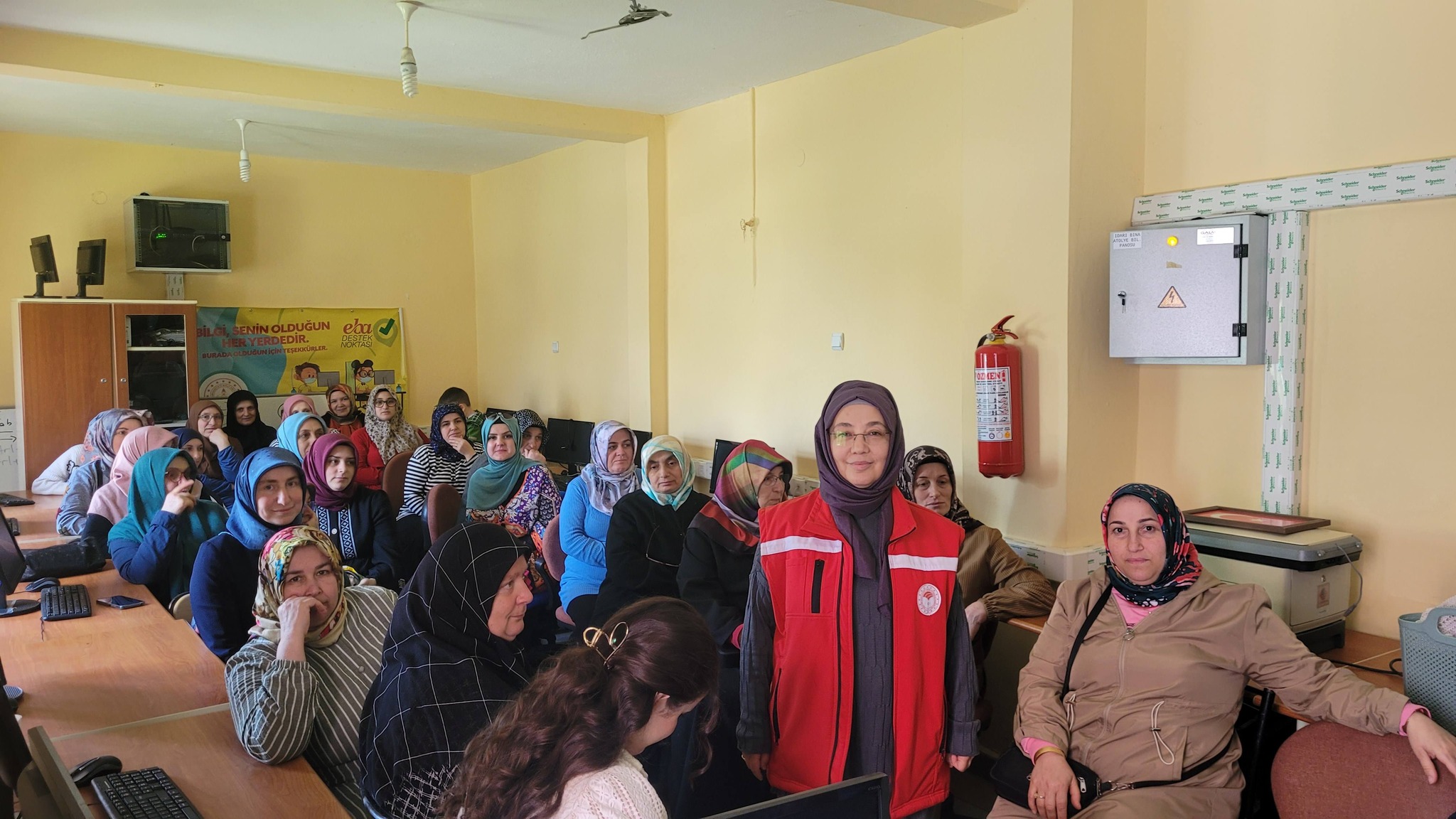 aa-20260430-41252642-41252640-salipazarinda-tarim-ile-ilgili-bilgilendirme-yapildi.jpg