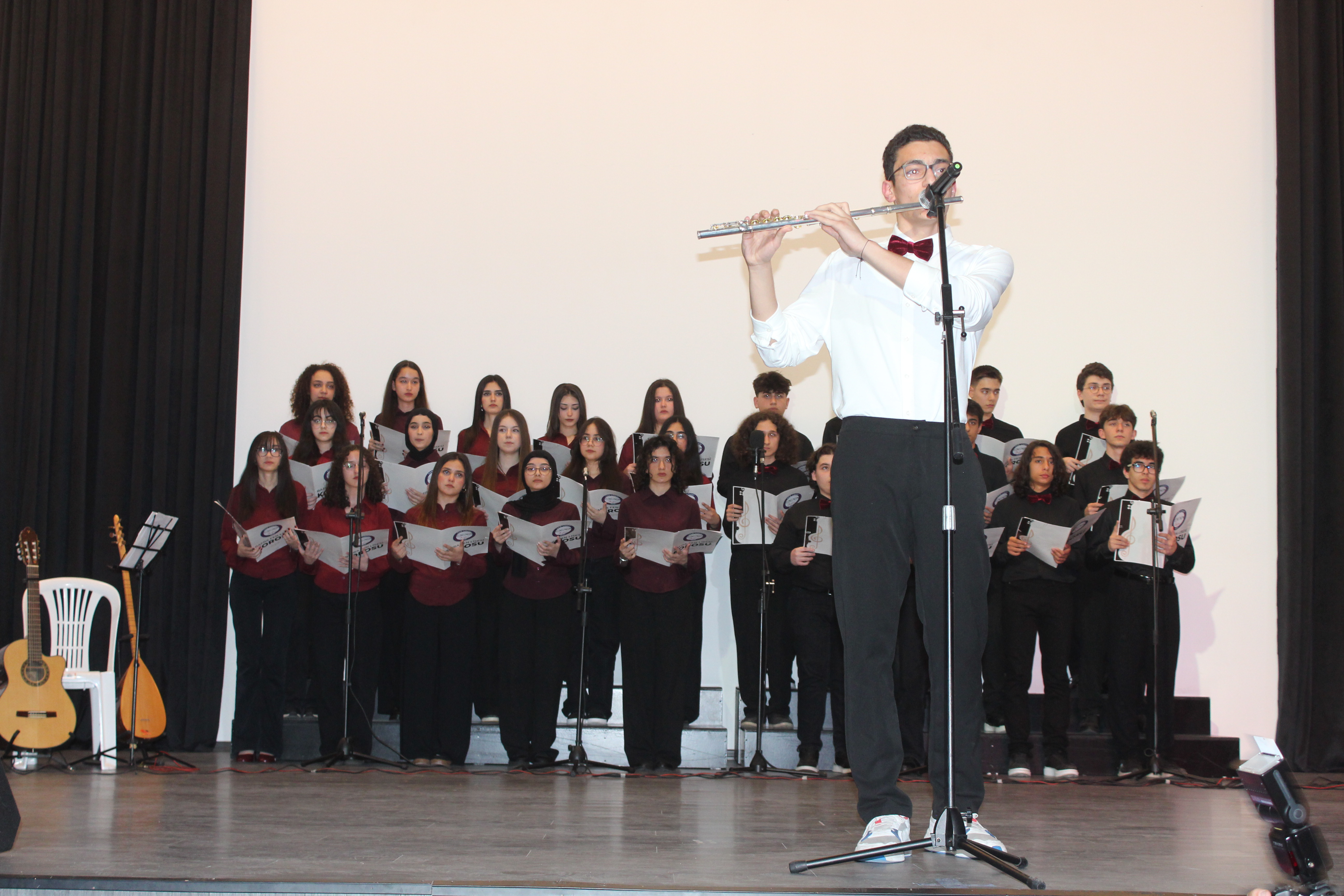 aa-20260508-41328054-41328047-samsunda-lisesi-ogrencileri-genclik-konseri-duzenledi.jpg