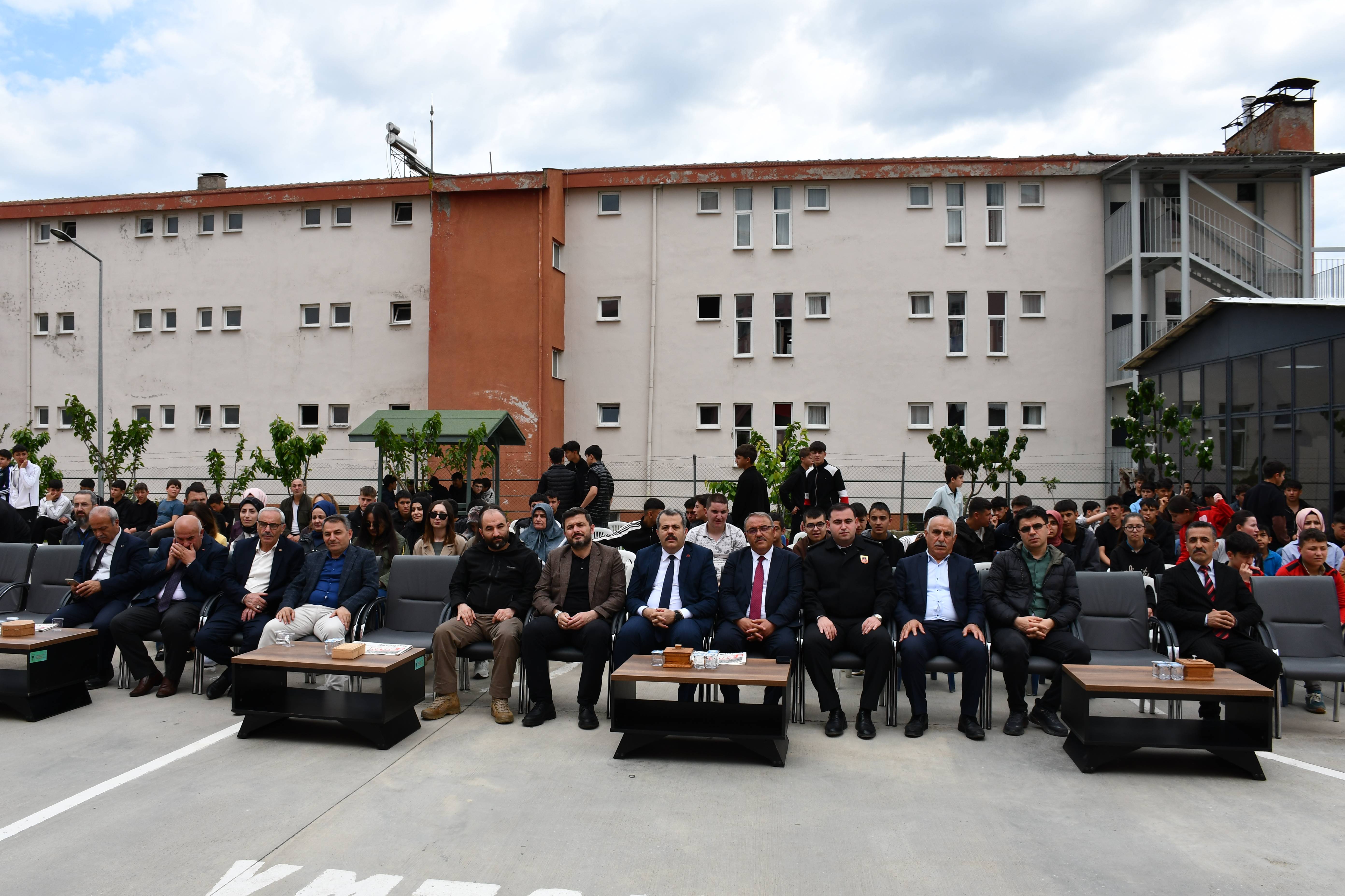 aa-20260514-41375489-41375488-vezirkoprude-tubitak-bilim-fuari-acildi.jpg