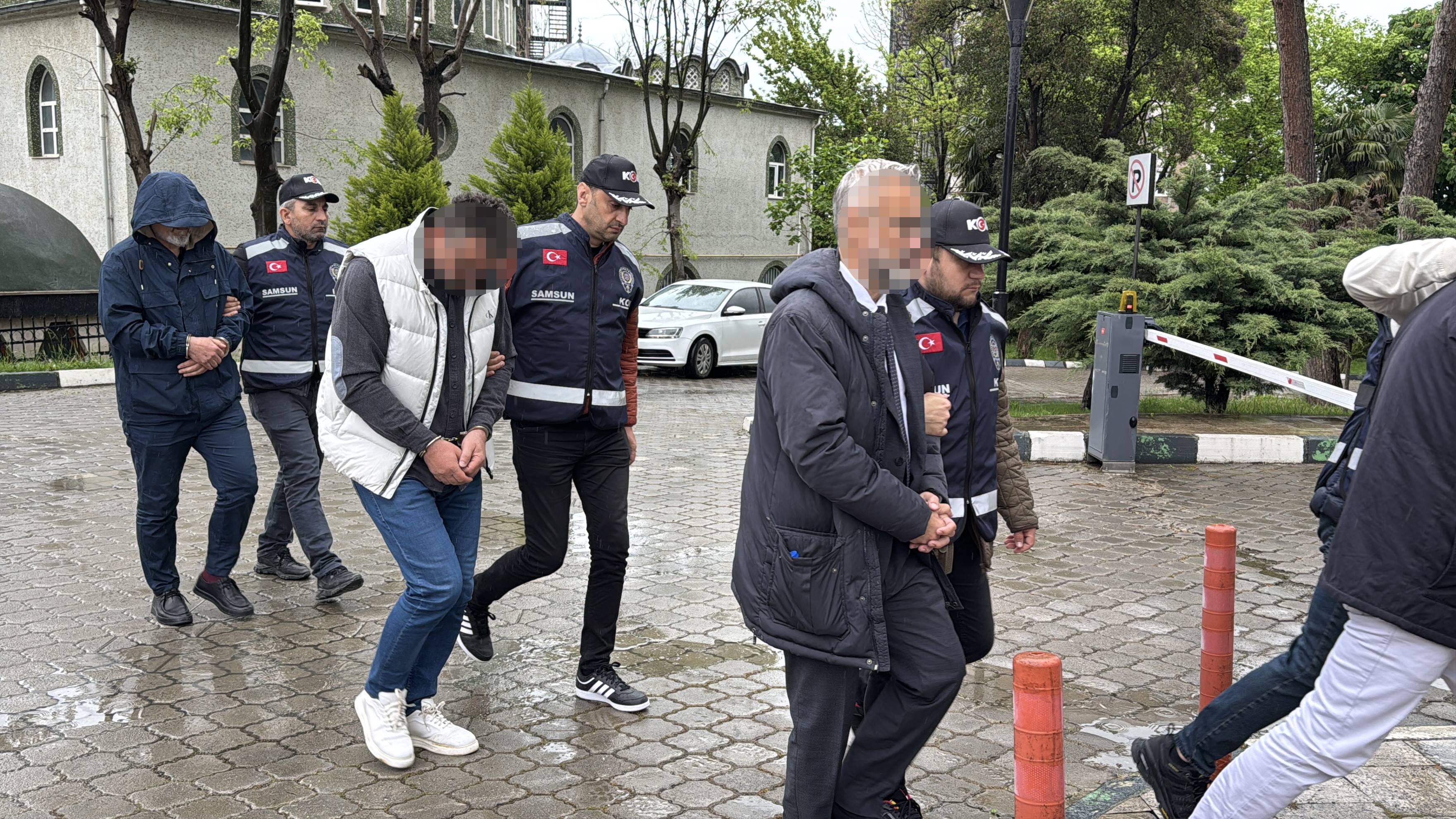 samsundaki-rusvet-operasyonunda-8-suphe-1311994-389981.jpg