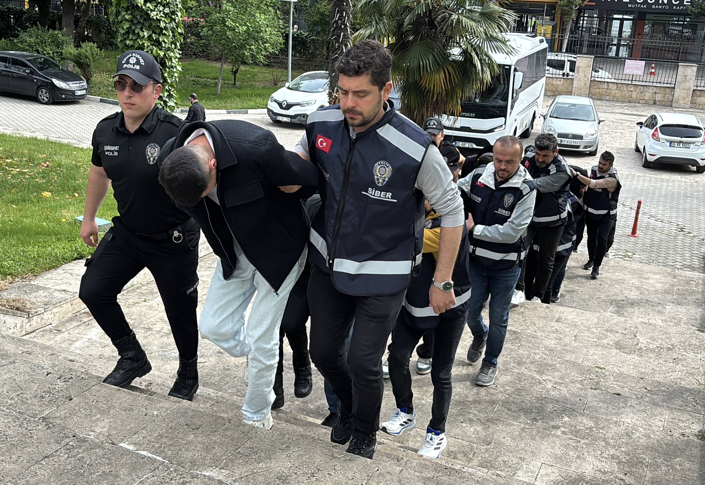 aa-20260520-41439557-41439555-samsunda-yasa-disi-bahis-operasyonunda-9-zanli-yakalandi.jpg