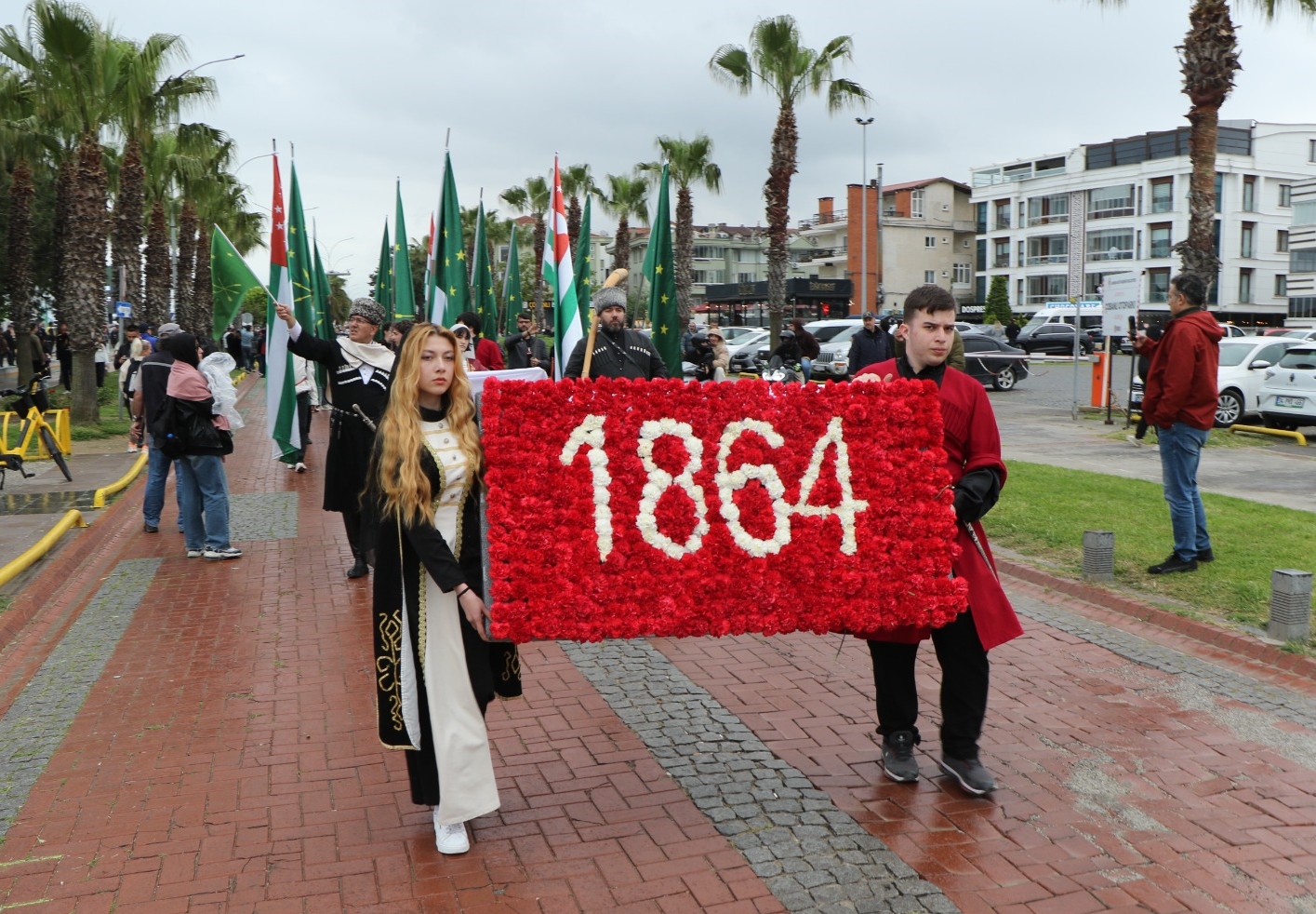 aa-20260523-41479880-41479878-samsunda-cerkes-soykirimi-ve-surgununun-162nci-yilinda-denize-karanfil-birakildi.jpg