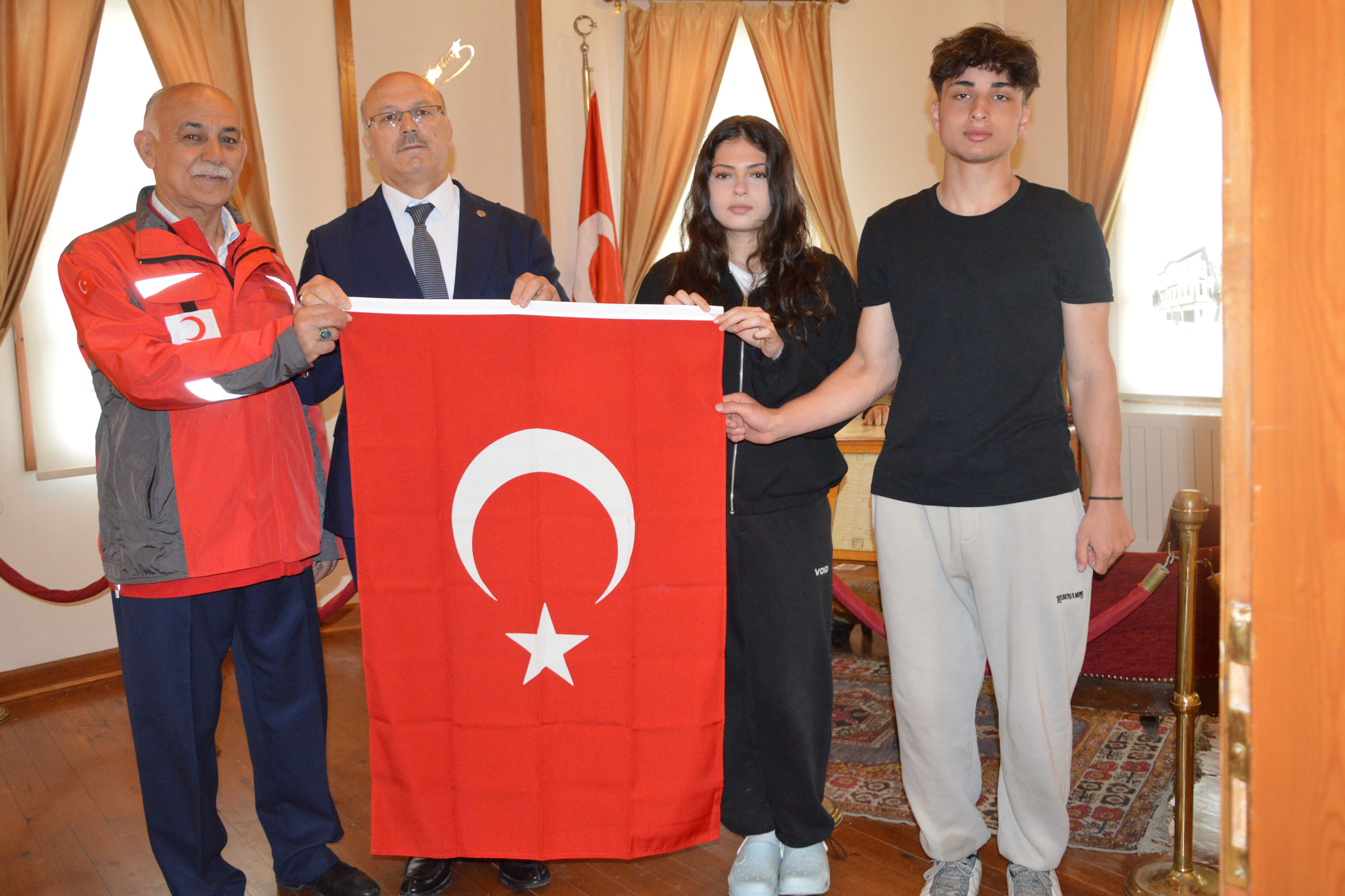 aa-20260525-41490544-41490541-16inci-ulusal-kurtulus-mucadelesi-anma-yuruyusu-havzada-sona-erdi.jpg