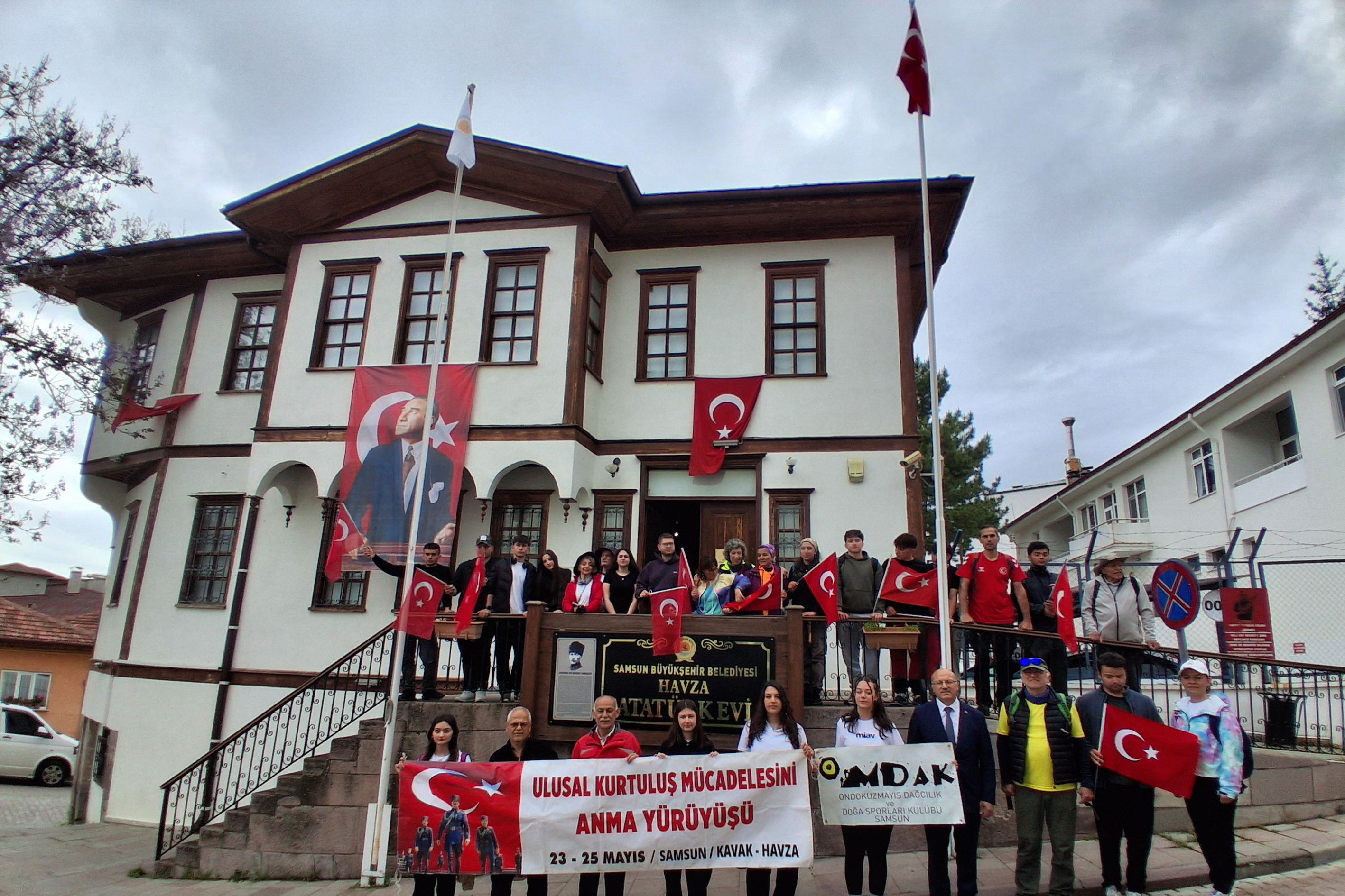 aa-20260525-41490544-41490543-16inci-ulusal-kurtulus-mucadelesi-anma-yuruyusu-havzada-sona-erdi.jpg