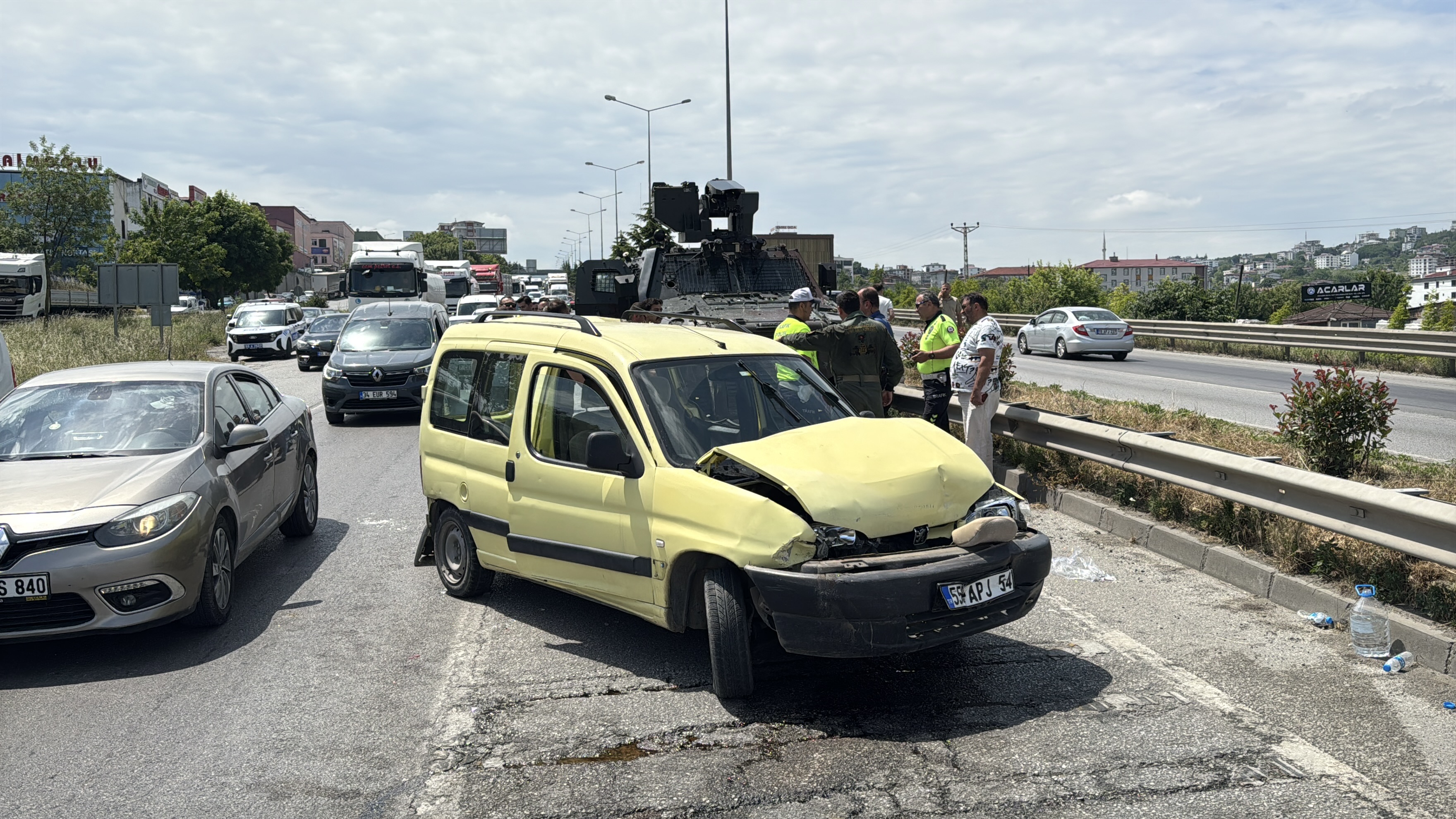 aa-20260610-41630714-41630712-samsunda-zirhli-polis-aracinin-karistigi-trafik-kazasinda-1-kisi-yaralandi.jpg