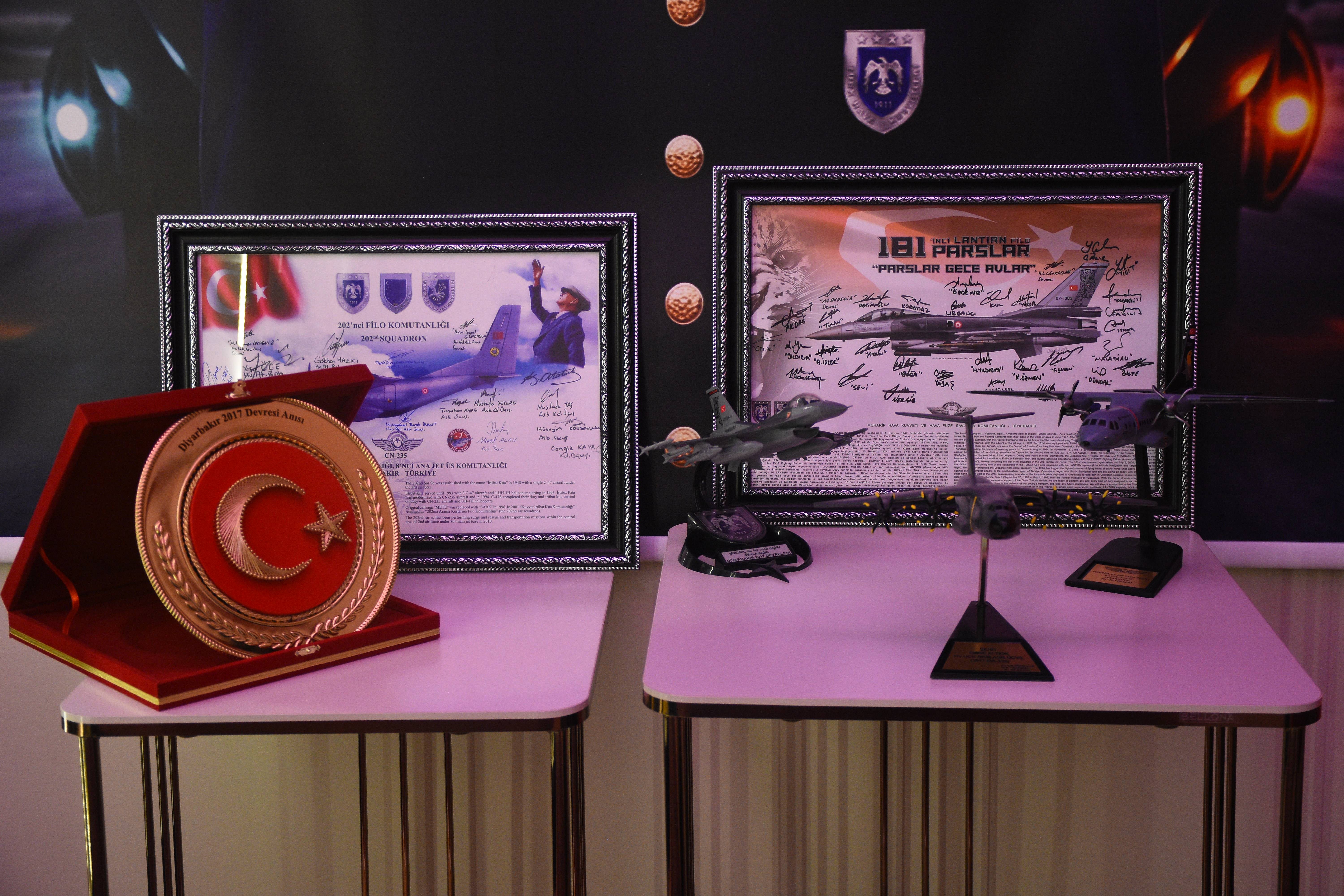 aa-20260614-41668720-41668709-sehit-oglunun-hatirasini-evinde-yasatiyor.jpg