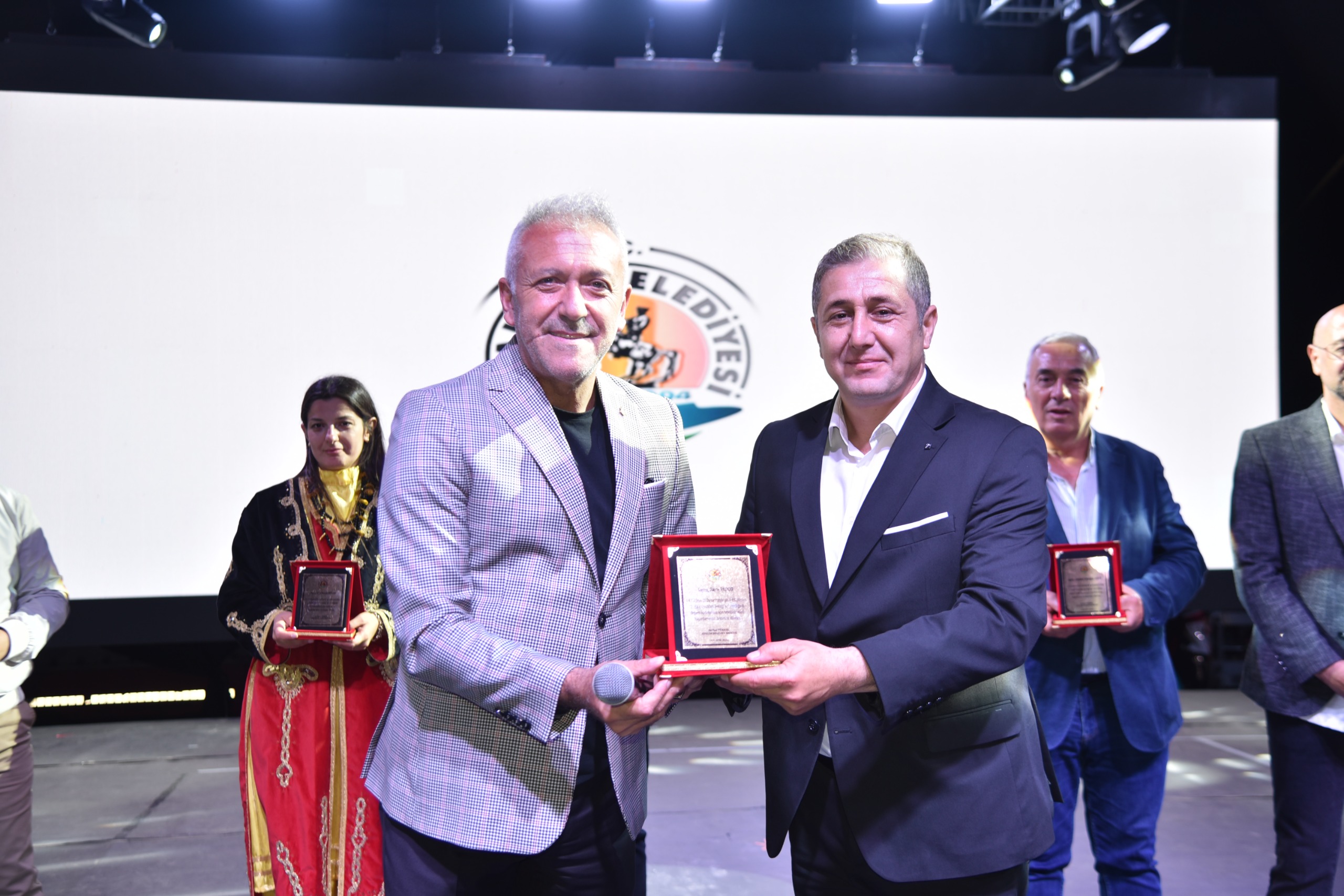 atakum-belediyesi-halk-oyunlari-festivali-1.jpeg