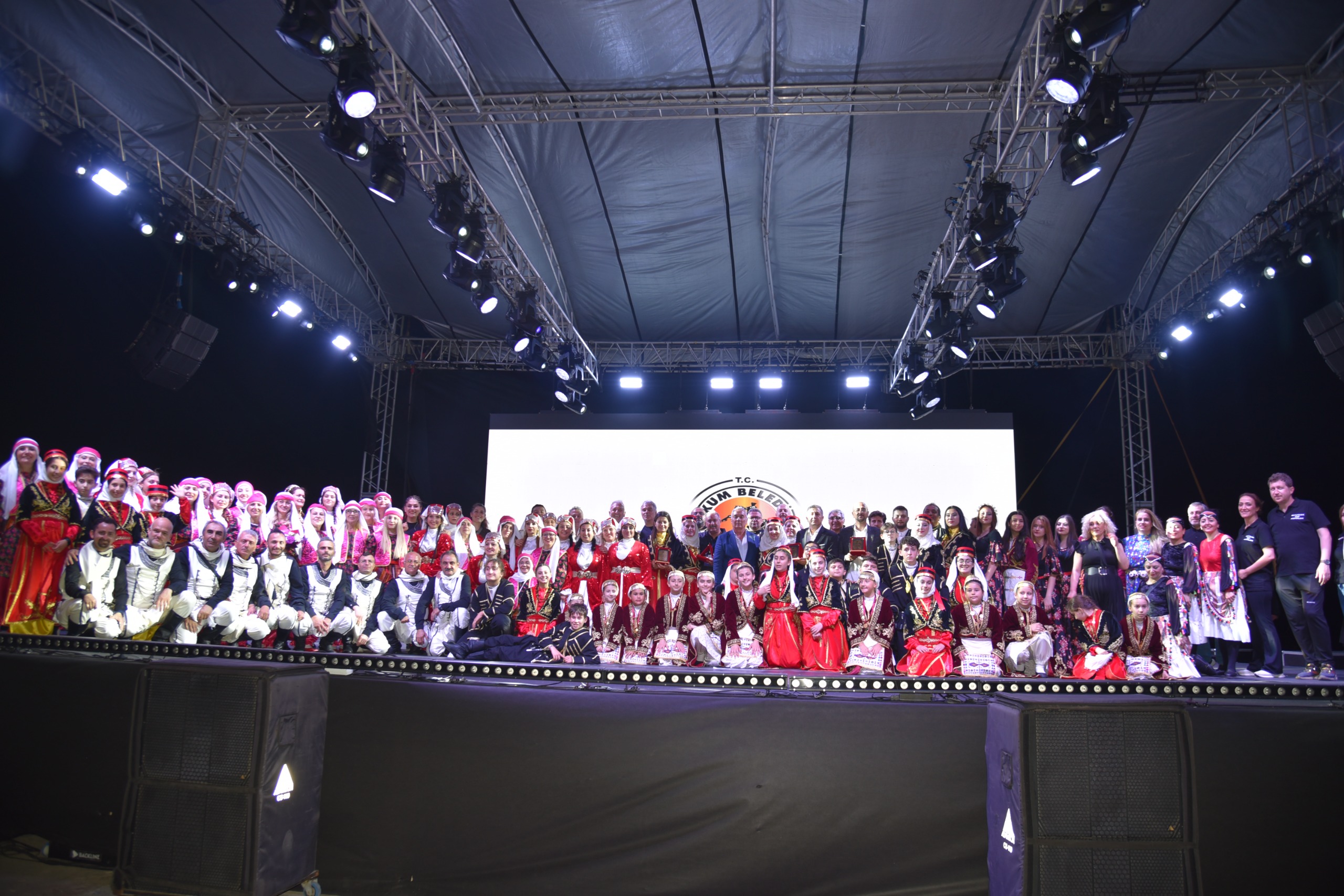 atakum-belediyesi-halk-oyunlari-festivali-3.jpeg