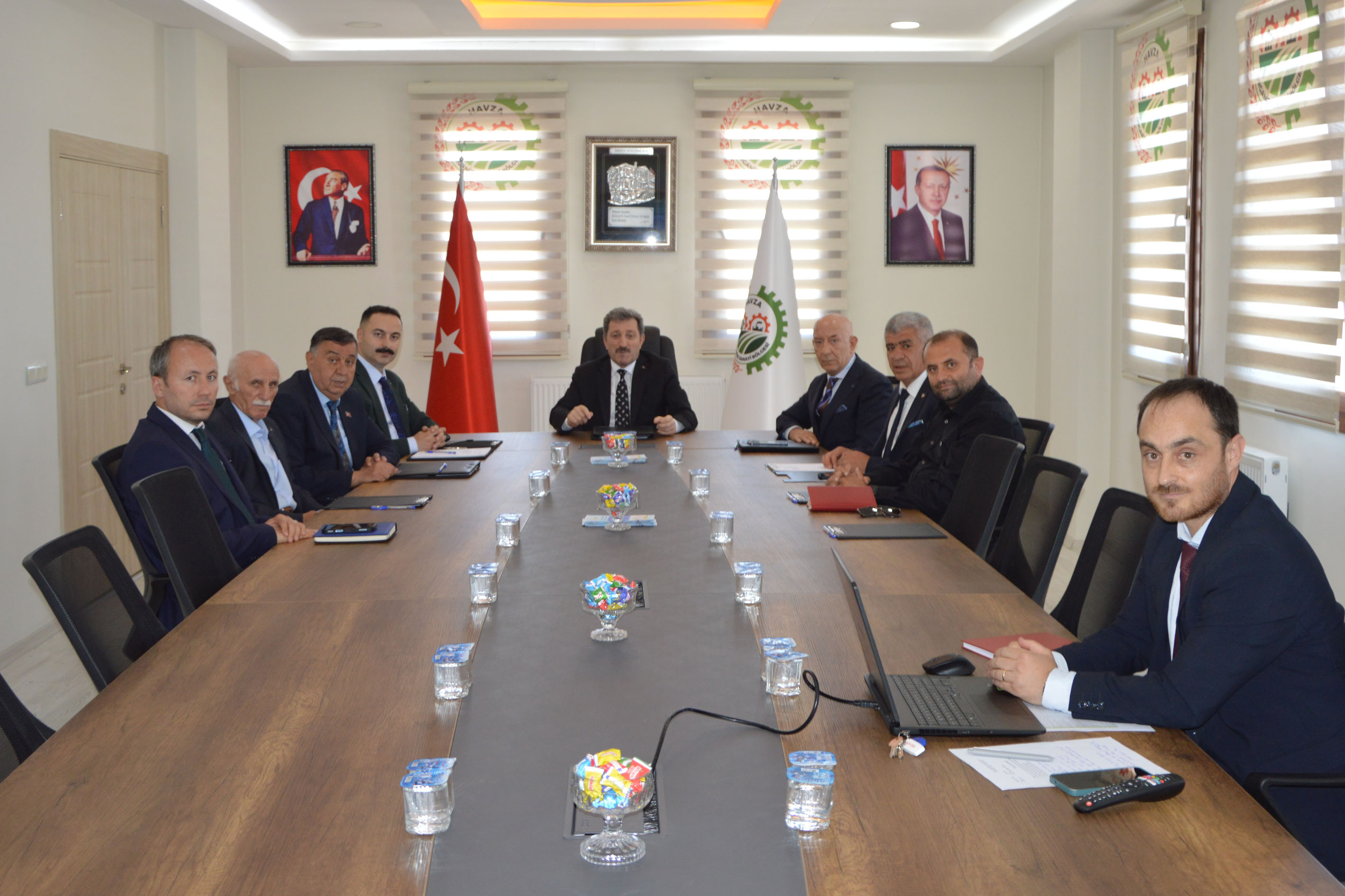 aa-20260617-41701525-41701522-samsun-valisi-tavli-havza-osbde-incelemelerde-bulundu.jpg