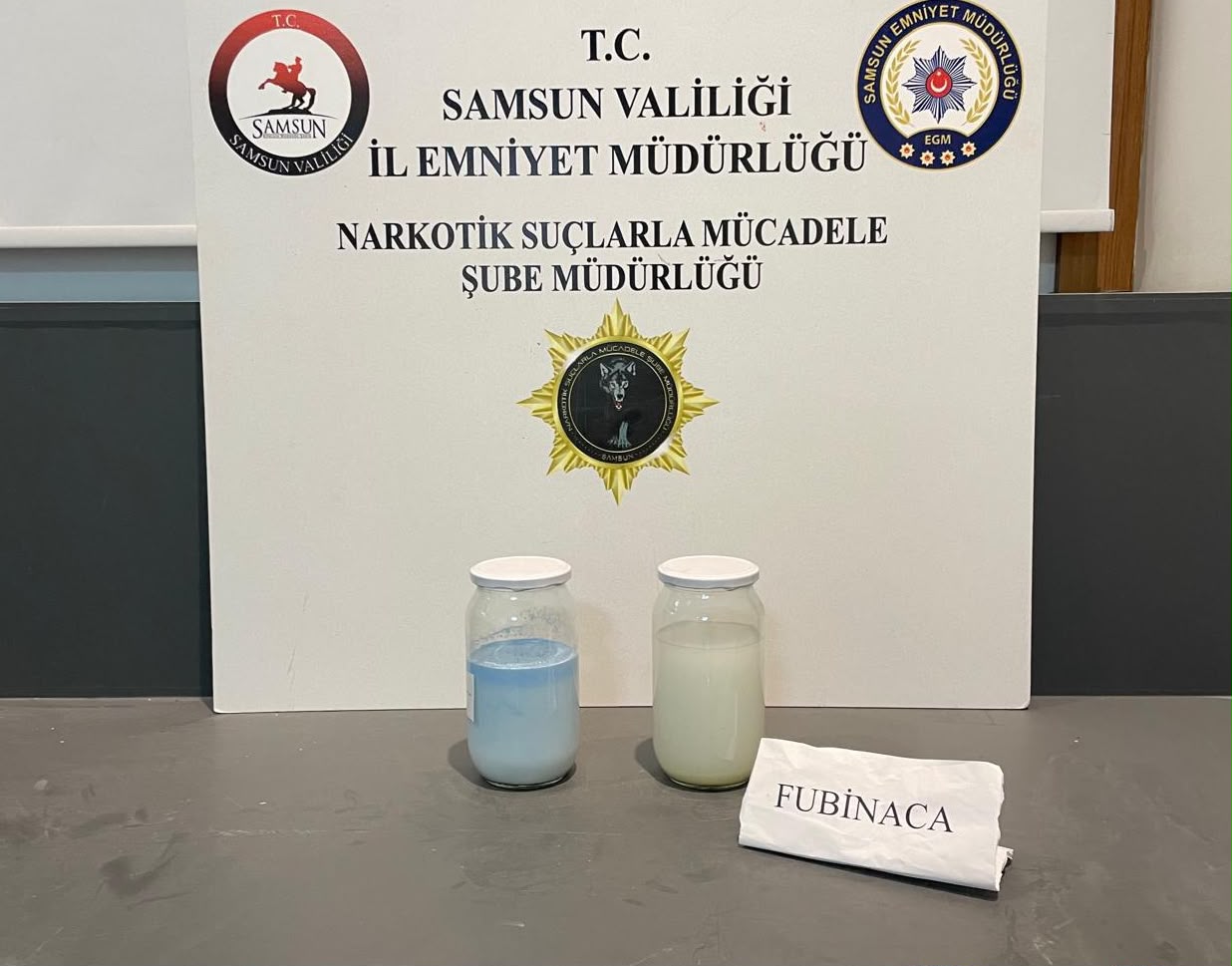 aa-20260629-41817542-41817541-samsunda-uyusturucu-operasyonunda-1-litre-350-mililitre-sentetik-uyusturucu-ele-gecirildi.jpg