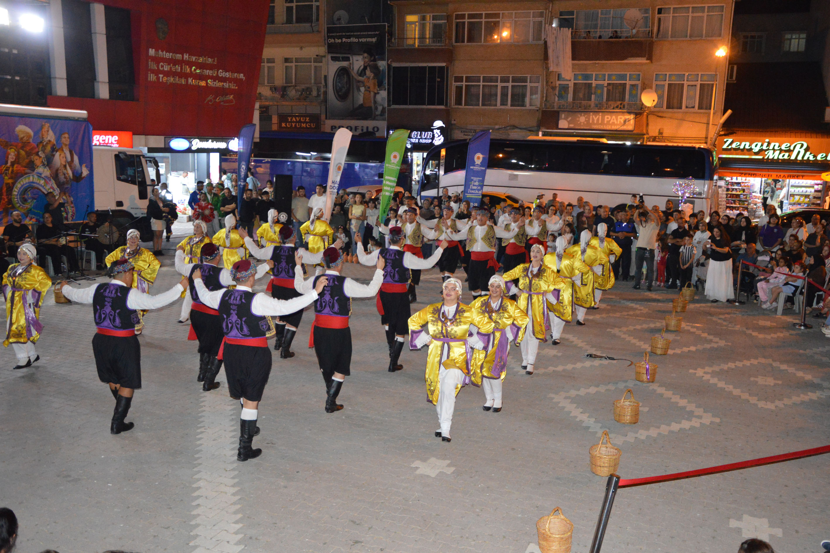aa-20260723-42043828-42043825-samsunda-36-uluslararasi-halk-oyunlari-festivali-kapsaminda-ilce-gosterisi-yapildi.jpg