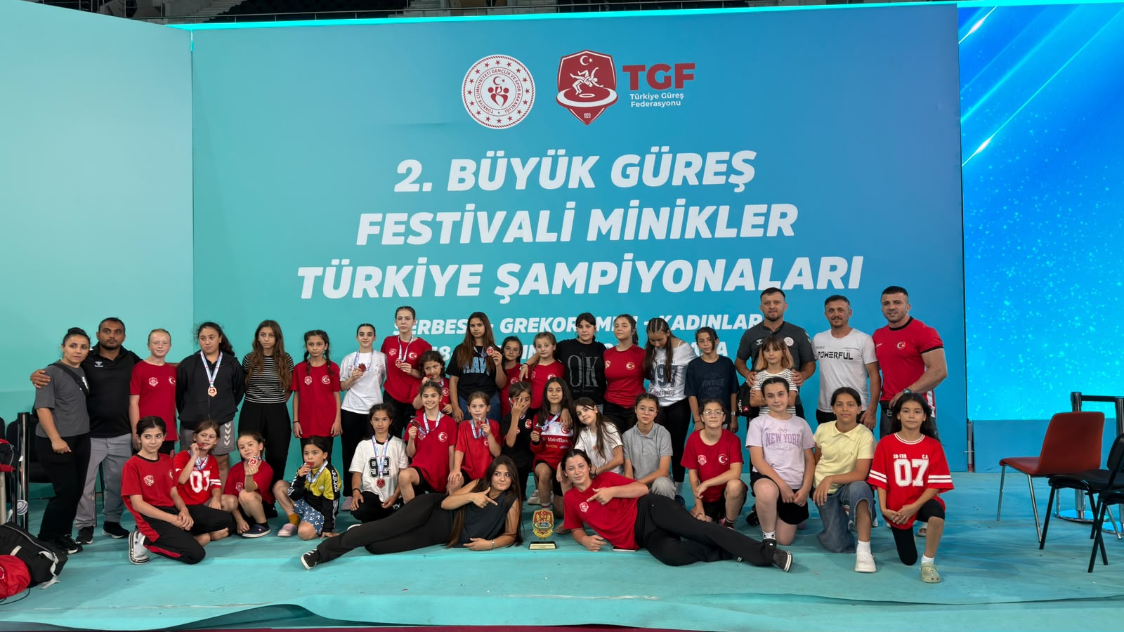 aa-20260724-42052775-42052774-bafra-genclik-merkezi-gures-takimi-ankaradaki-turnuvada-9-madalya-kazandi.jpg